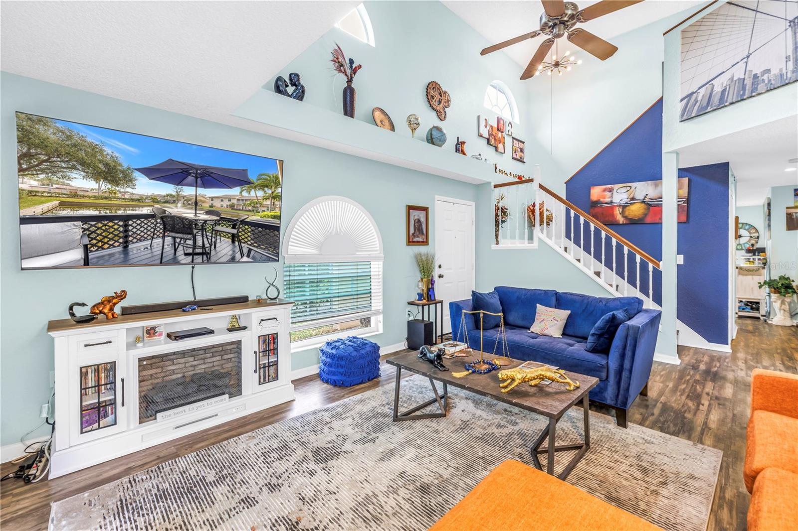 Image 10 of 47 For 9049 Antigua Drive