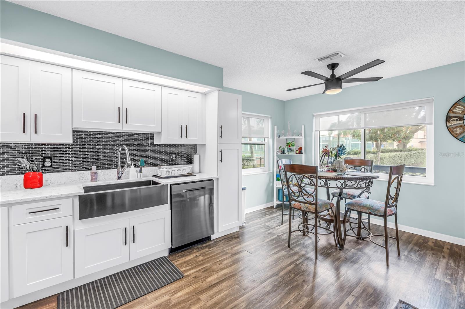 Image 11 of 47 For 9049 Antigua Drive