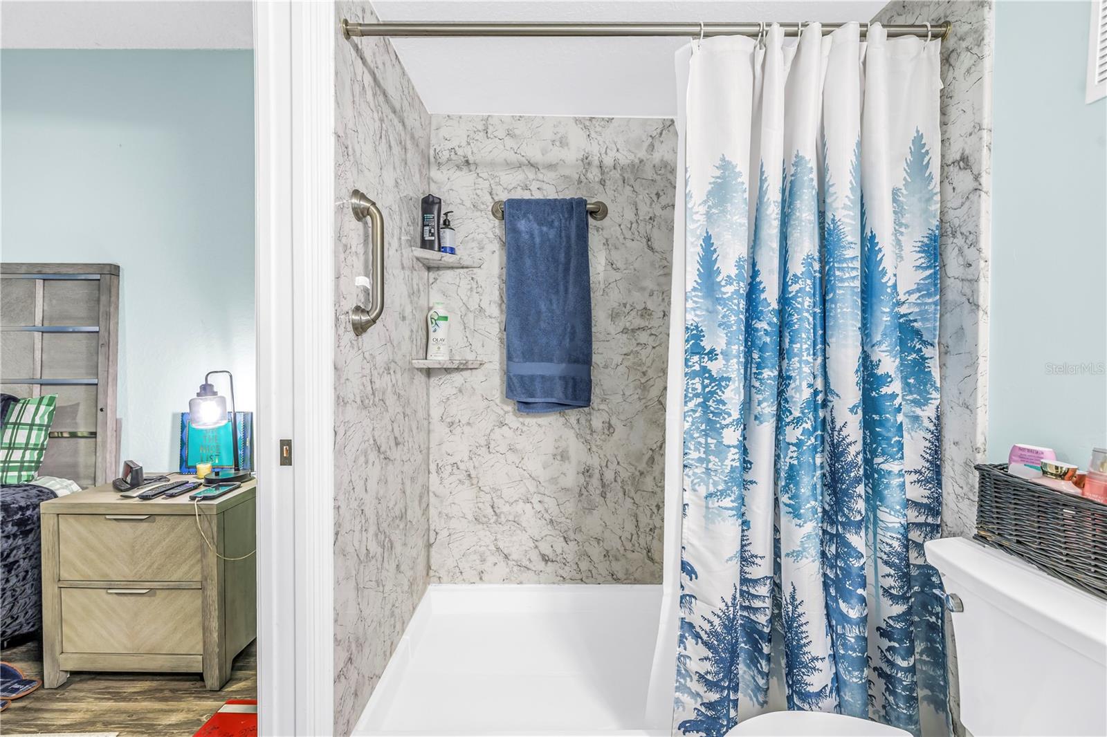 Image 21 of 47 For 9049 Antigua Drive