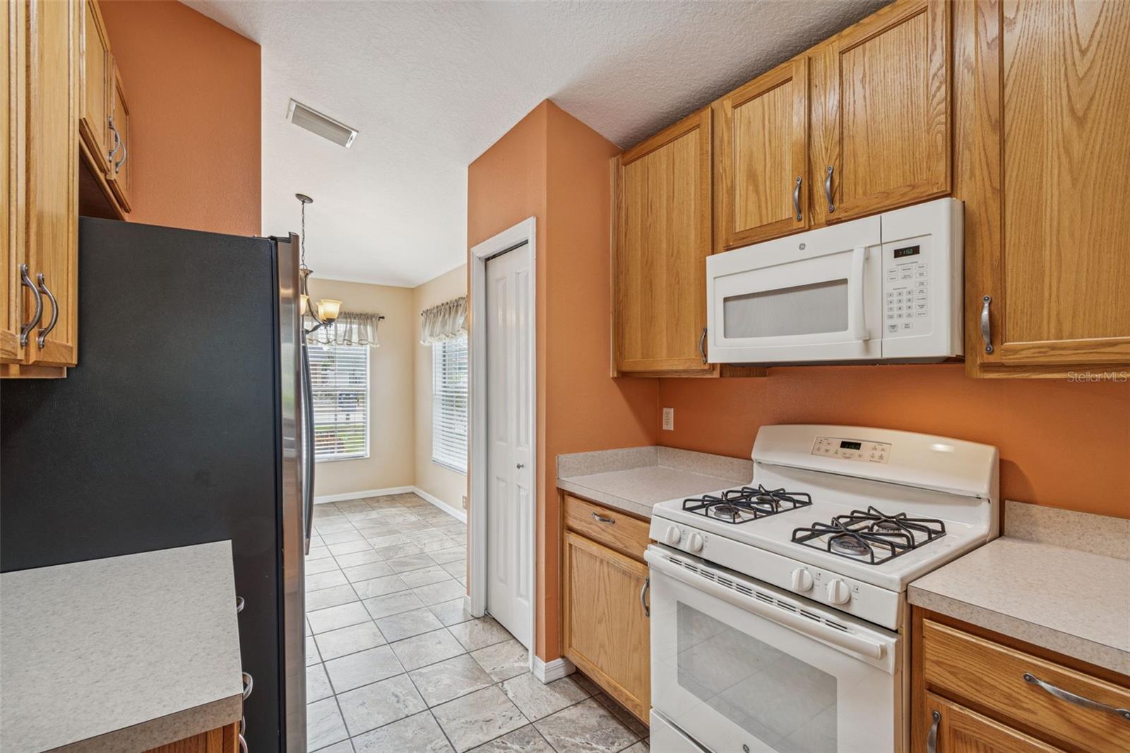 Image 13 of 37 For 8245 Crescent Moon Drive