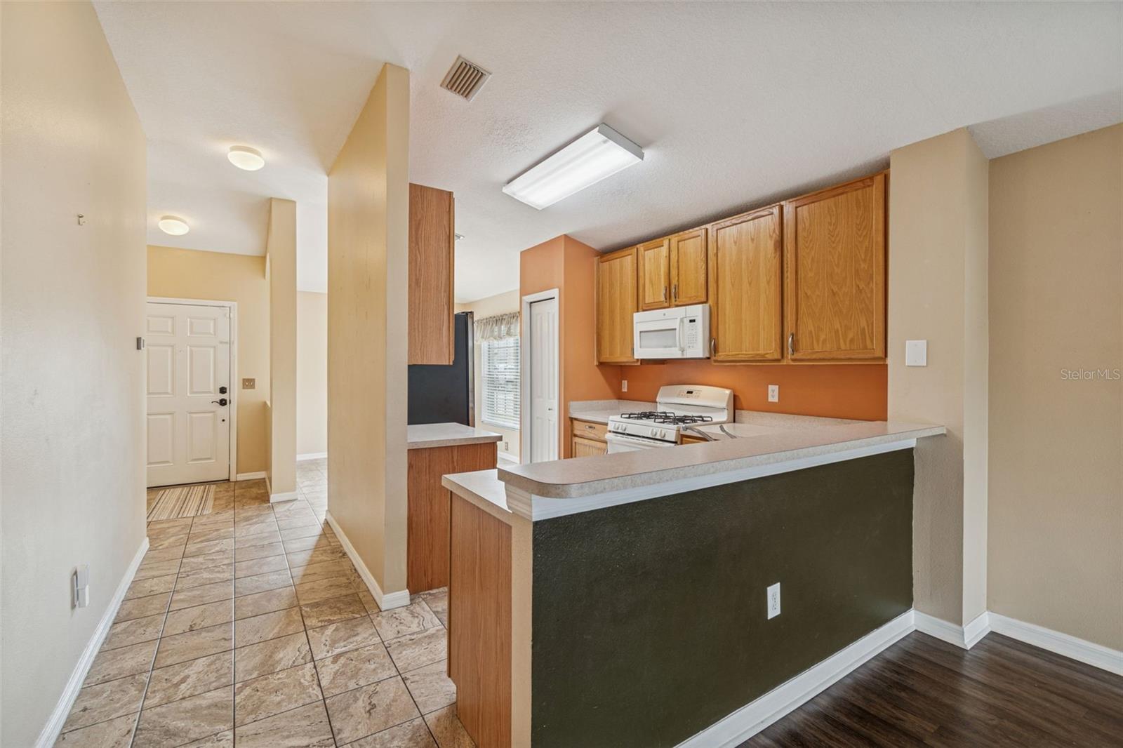 Image 15 of 37 For 8245 Crescent Moon Drive