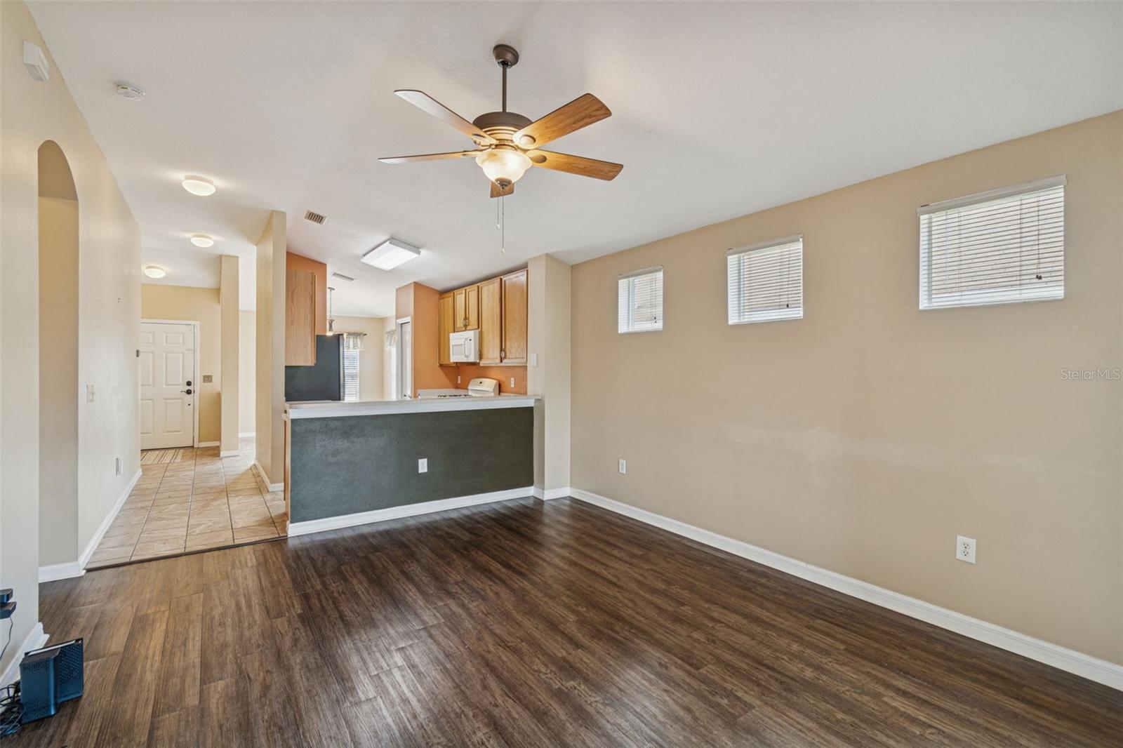 Image 19 of 37 For 8245 Crescent Moon Drive