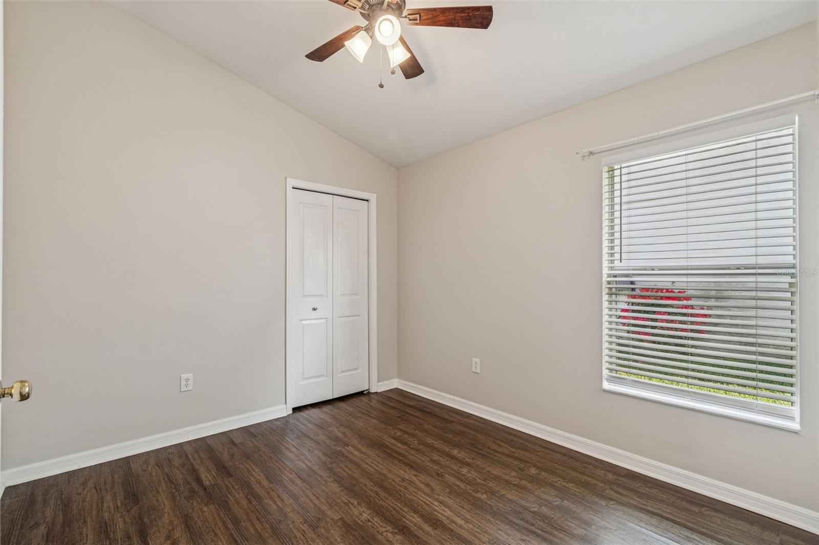 Image 25 of 37 For 8245 Crescent Moon Drive