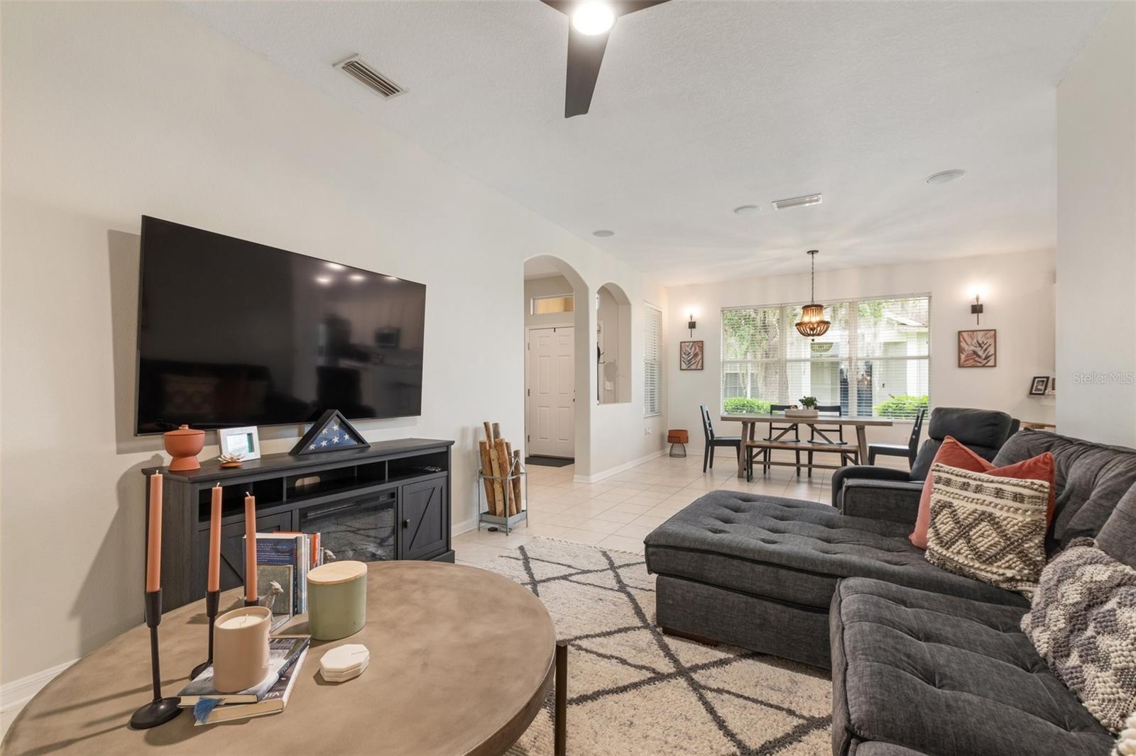 Image 5 of 59 For 19204 Weymouth Drive