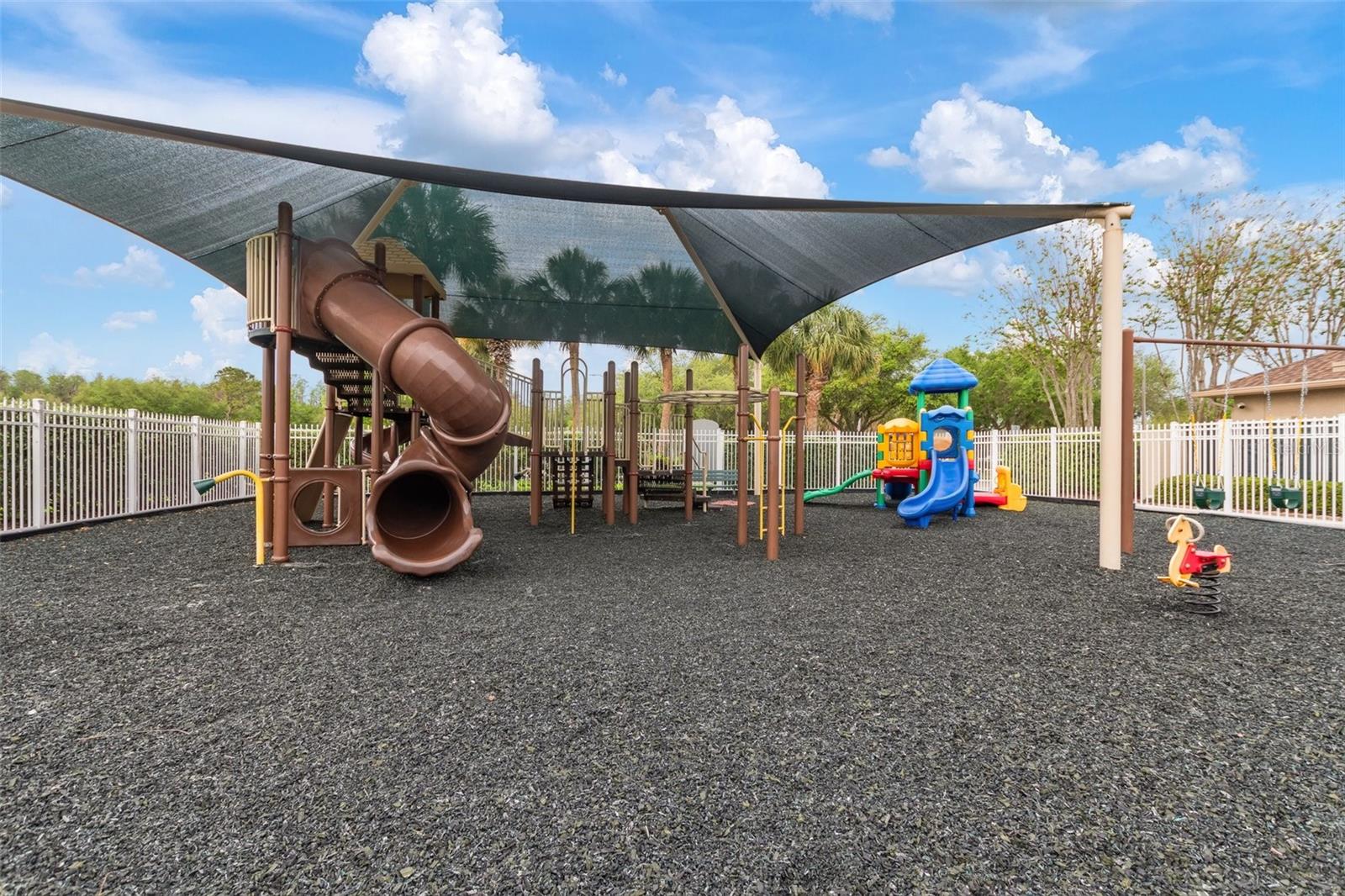 Image 53 of 59 For 19204 Weymouth Drive