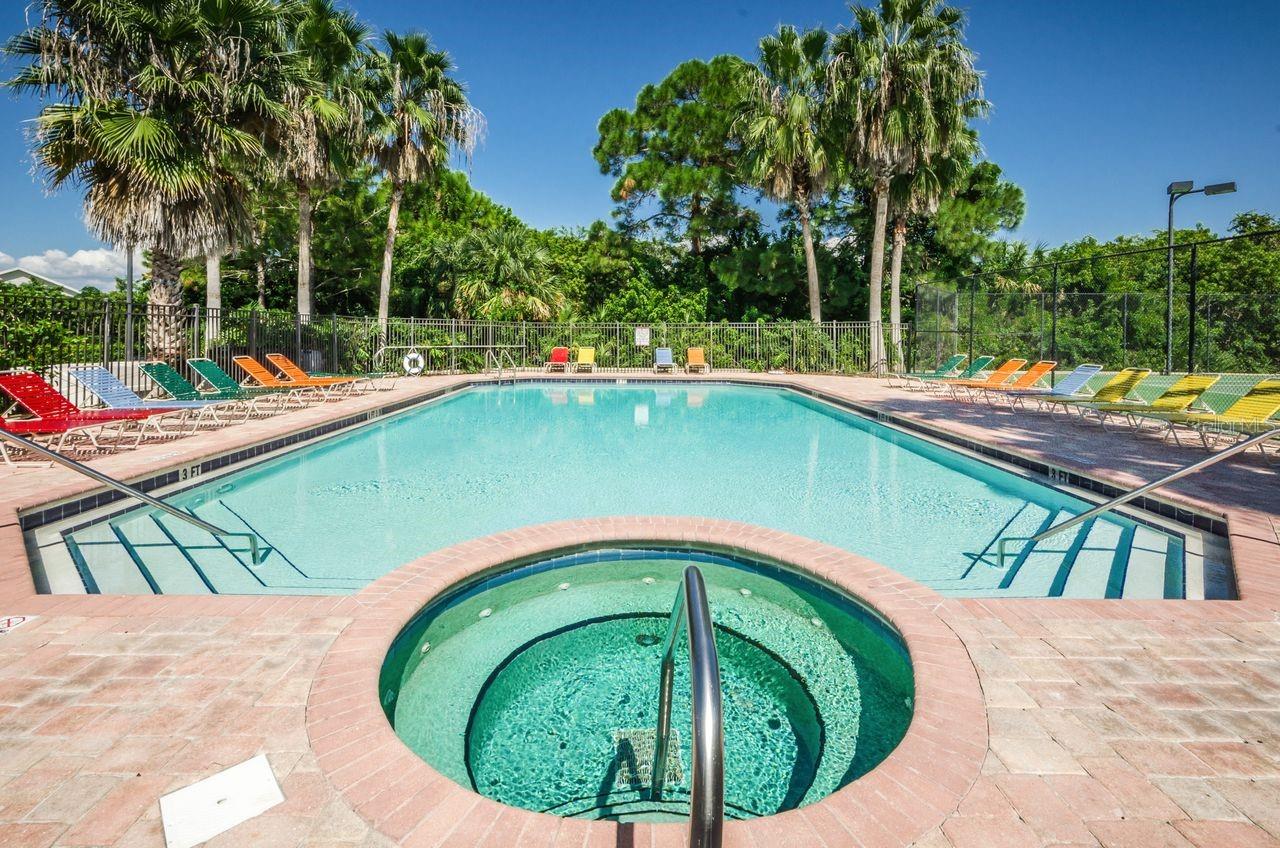 Image 37 of 41 For 605 Vallance Way Ne