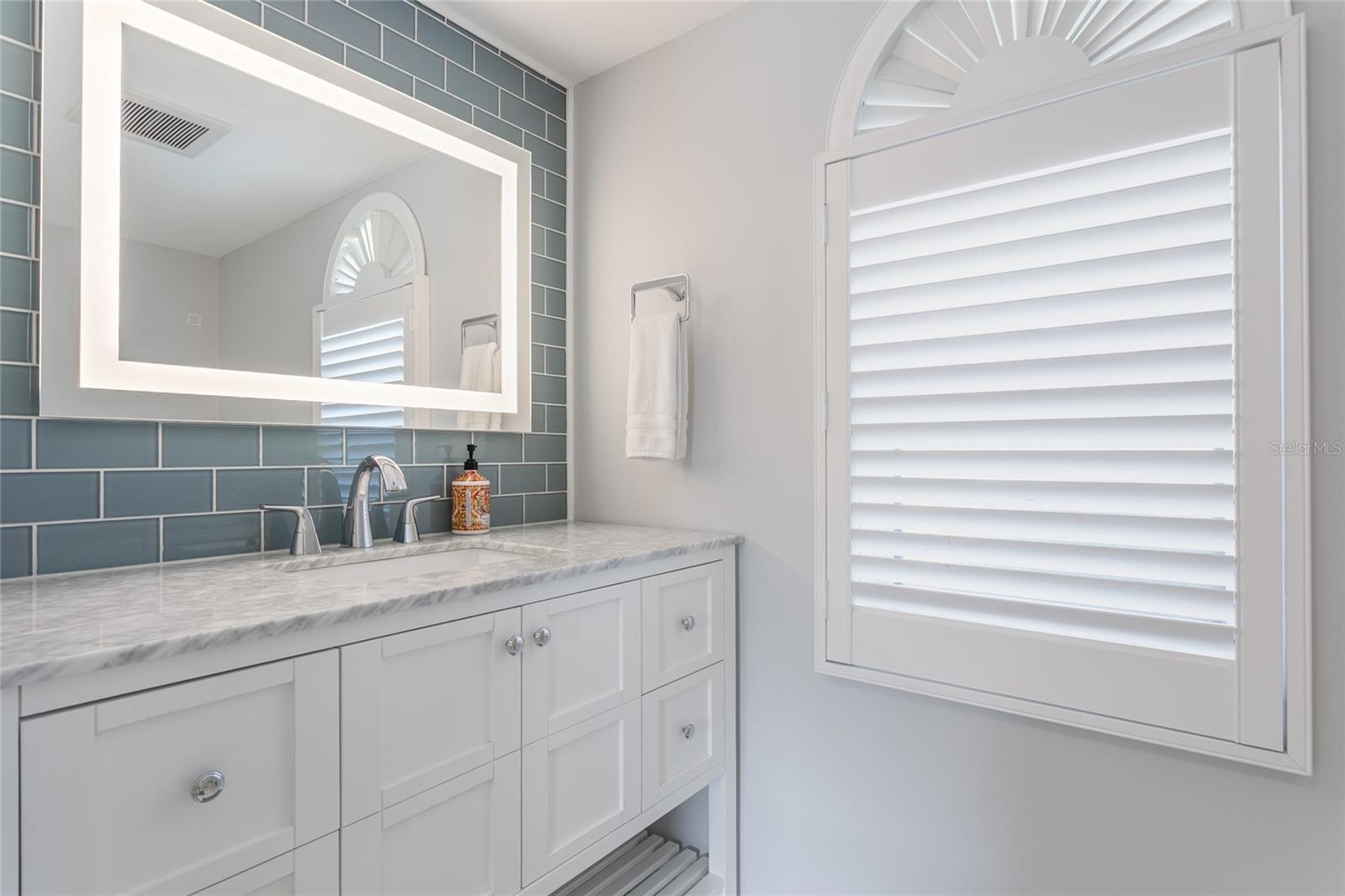 Image 15 of 36 For 3901 13th Way Ne