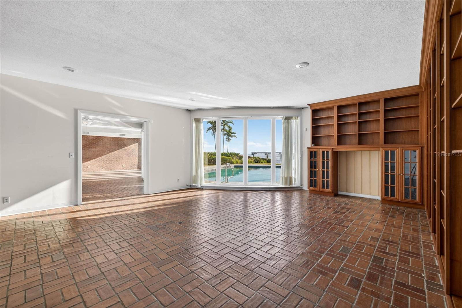 Image 11 of 33 For 1323 Snell Harbor Drive Ne