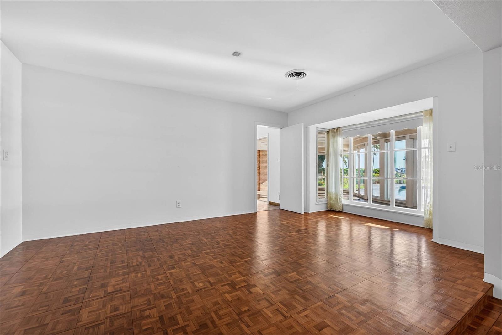 Image 15 of 33 For 1323 Snell Harbor Drive Ne