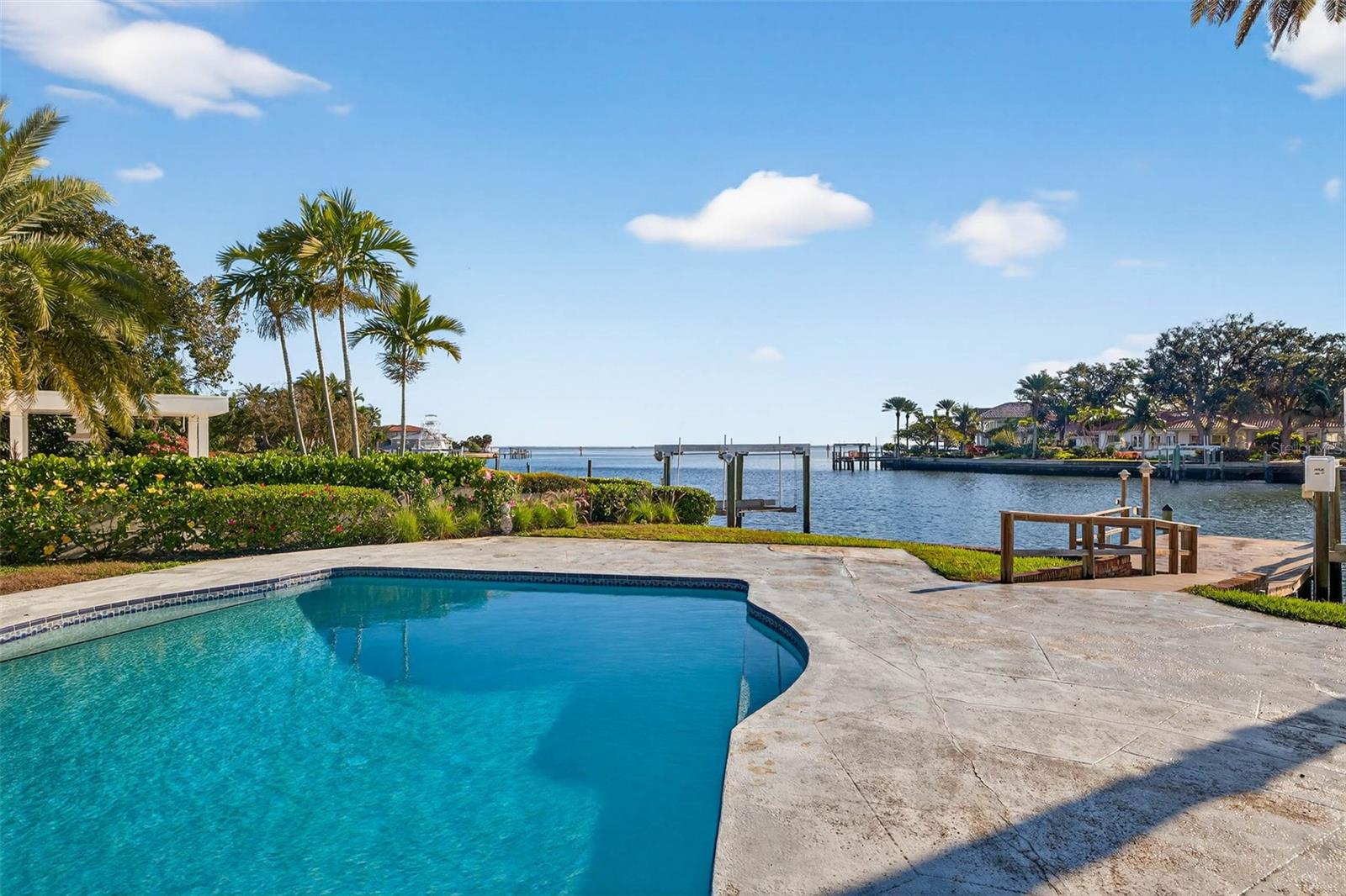 Image 19 of 33 For 1323 Snell Harbor Drive Ne