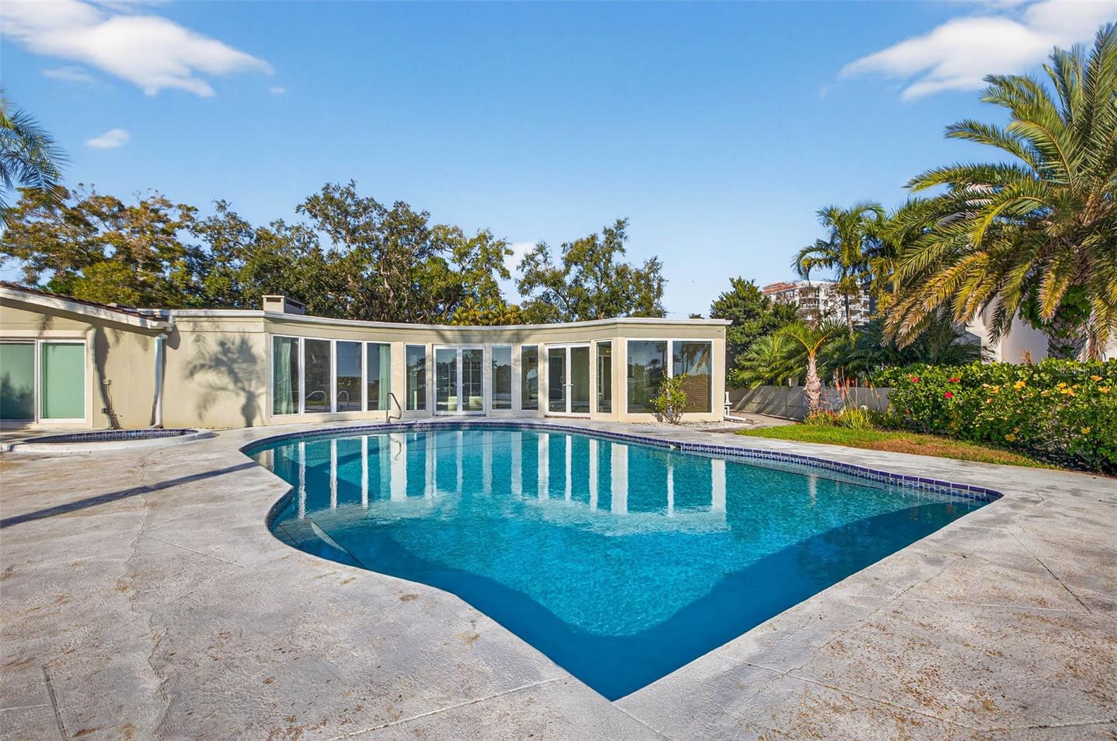 Image 21 of 33 For 1323 Snell Harbor Drive Ne