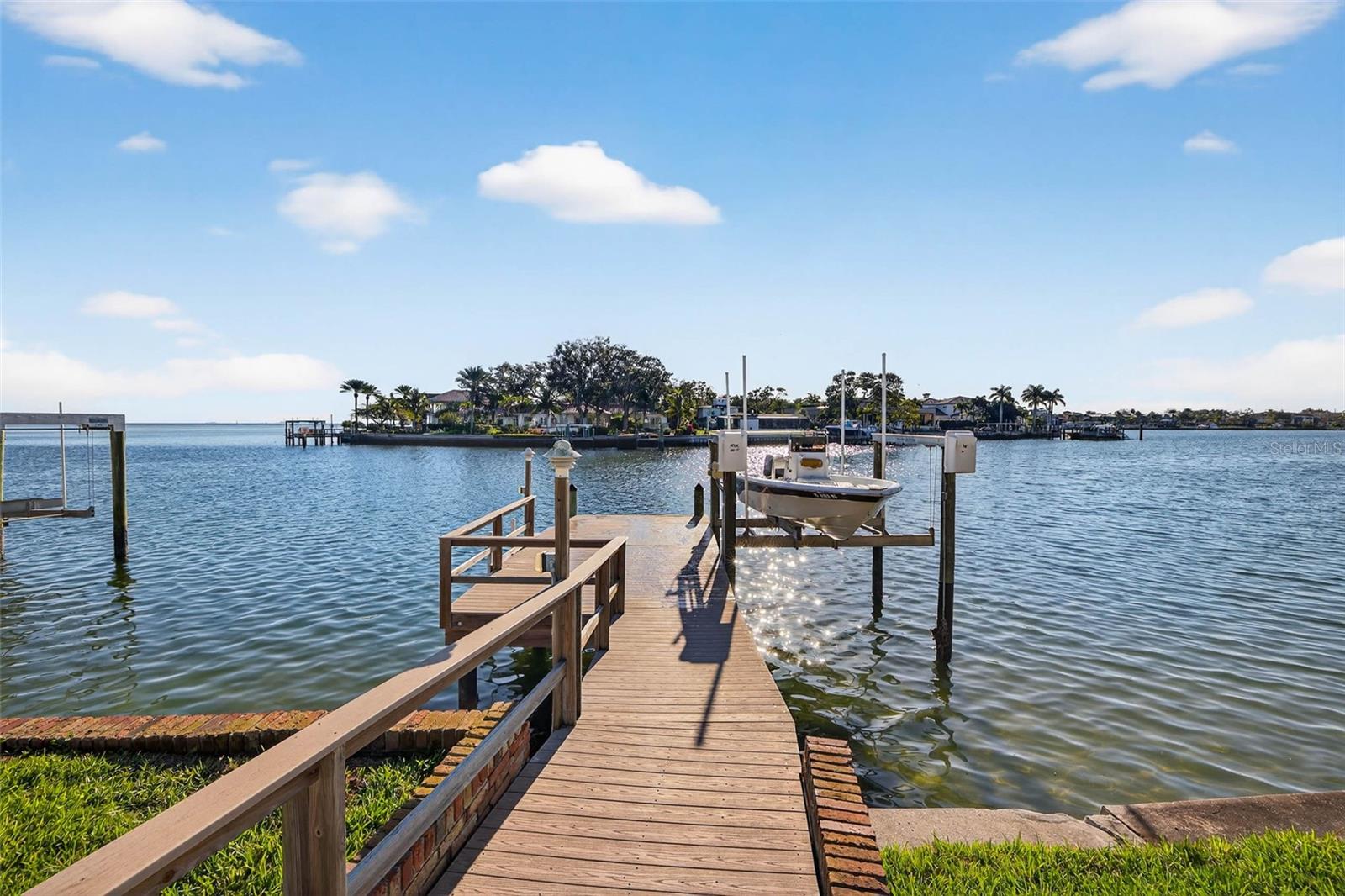 Image 24 of 33 For 1323 Snell Harbor Drive Ne