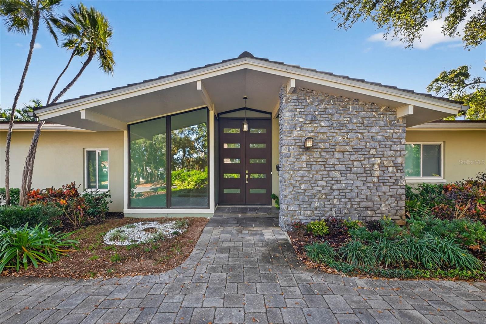 Image 3 of 33 For 1323 Snell Harbor Drive Ne