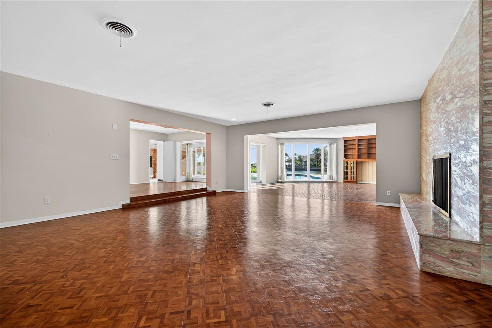 Image 6 of 33 For 1323 Snell Harbor Drive Ne