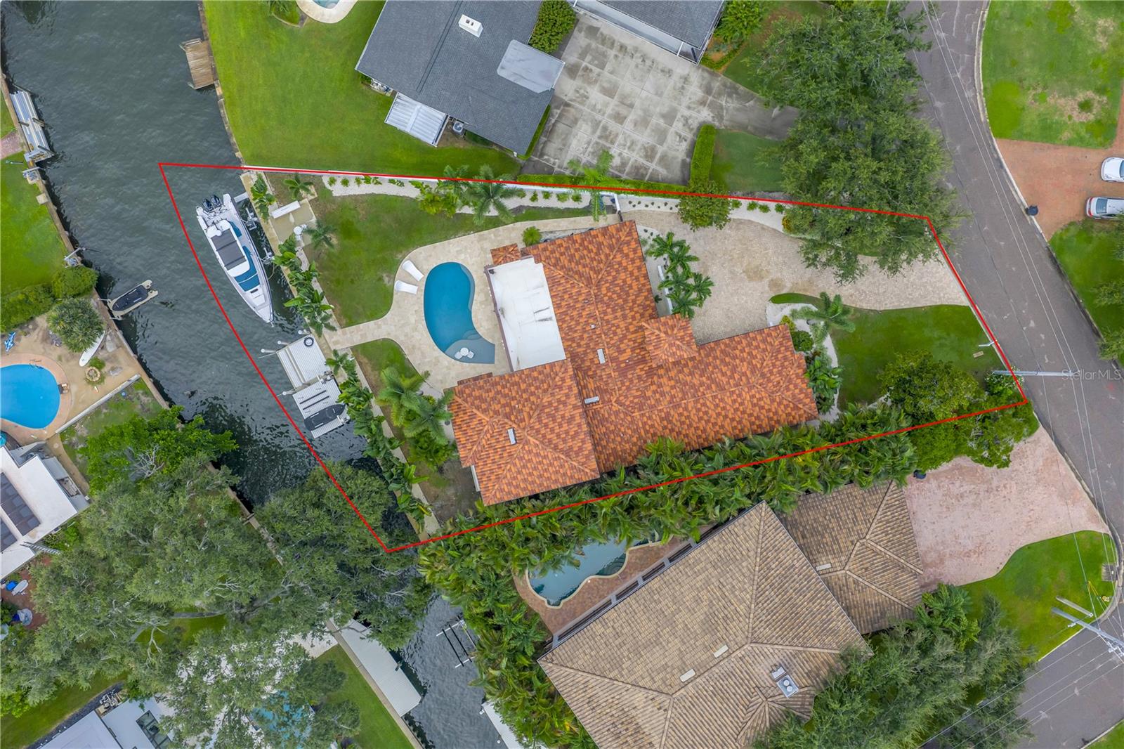 Details for 145 Bay Point Drive Ne, ST PETERSBURG, FL 33704