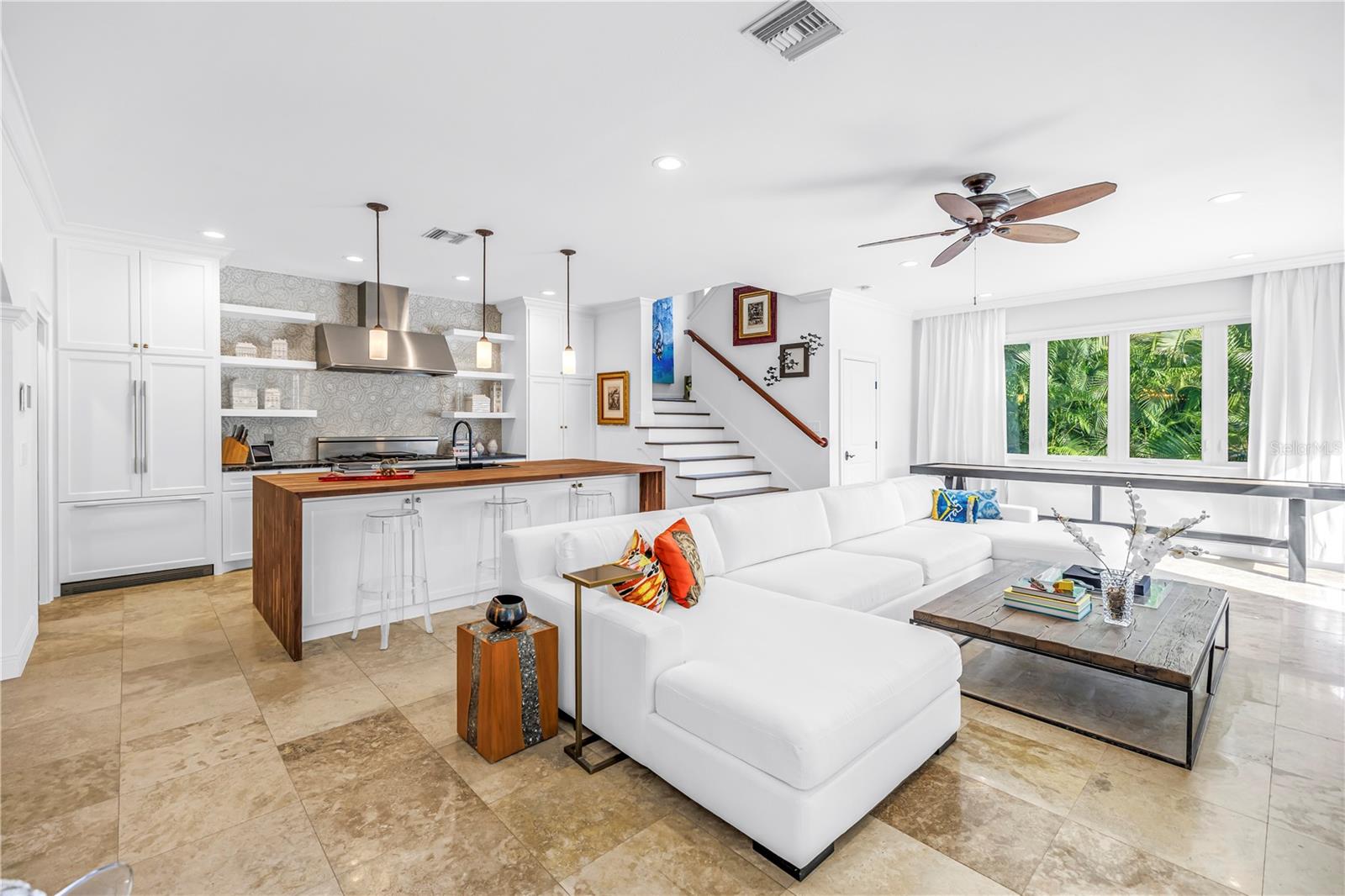 Image 14 of 55 For 145 Bay Point Drive Ne