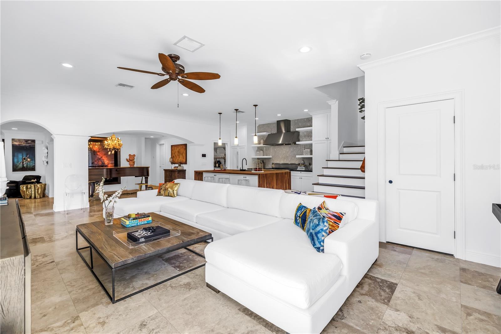 Image 15 of 55 For 145 Bay Point Drive Ne