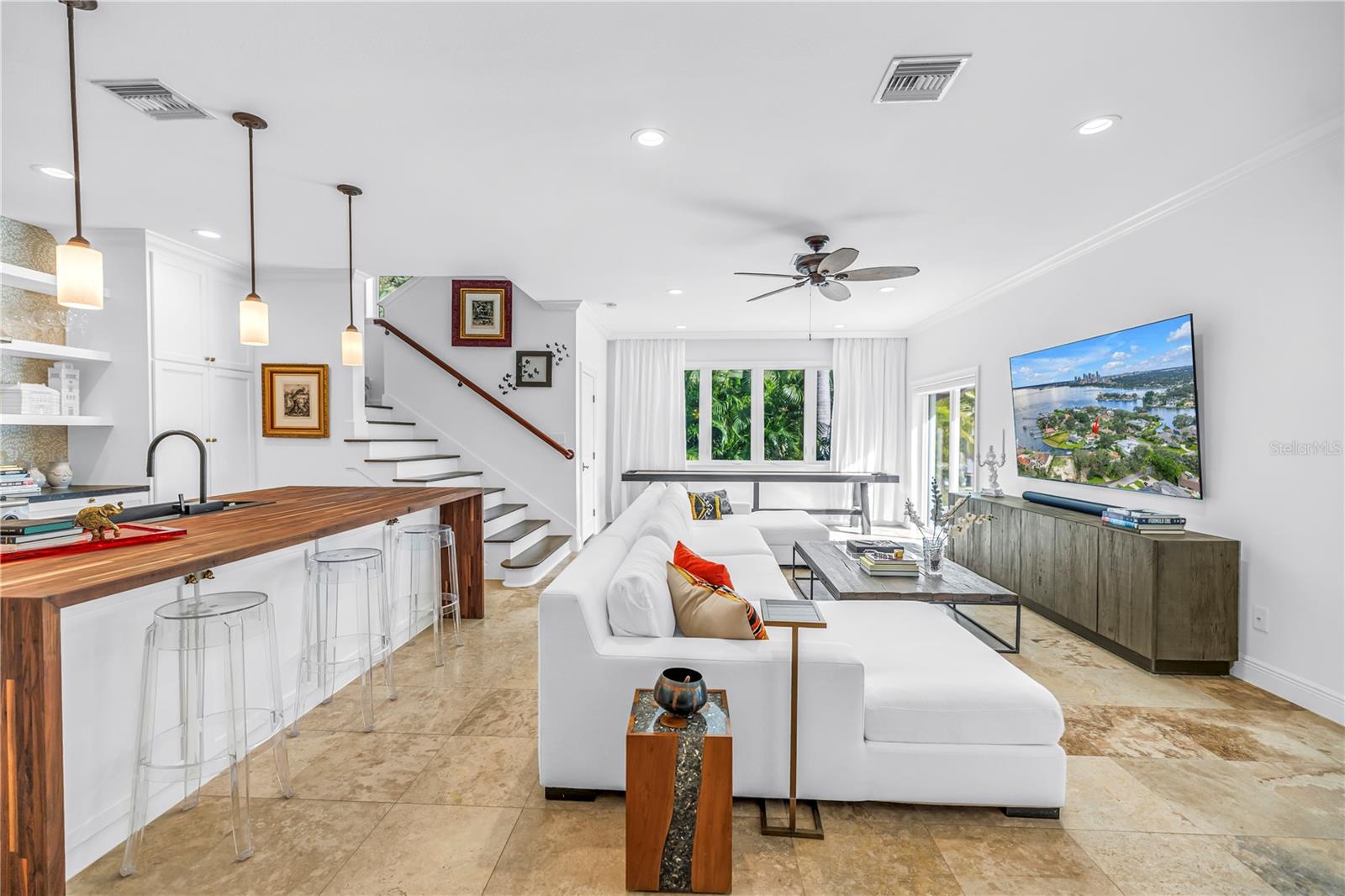 Image 18 of 55 For 145 Bay Point Drive Ne