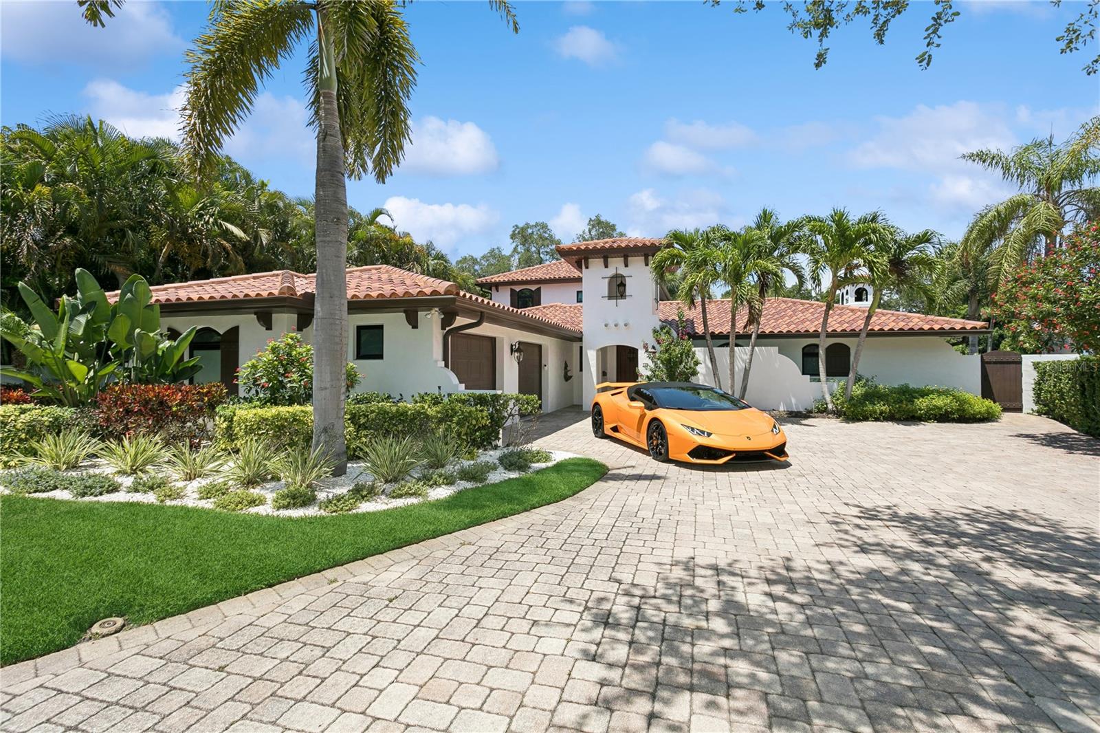 Image 2 of 55 For 145 Bay Point Drive Ne