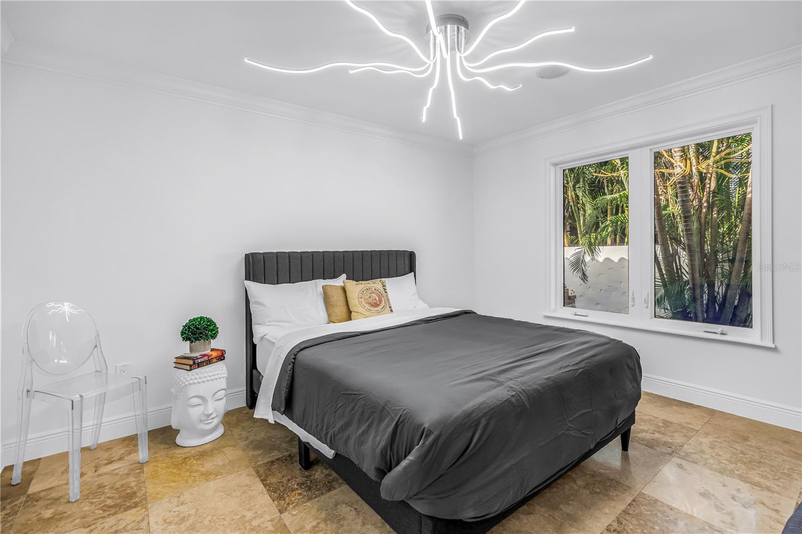 Image 26 of 55 For 145 Bay Point Drive Ne