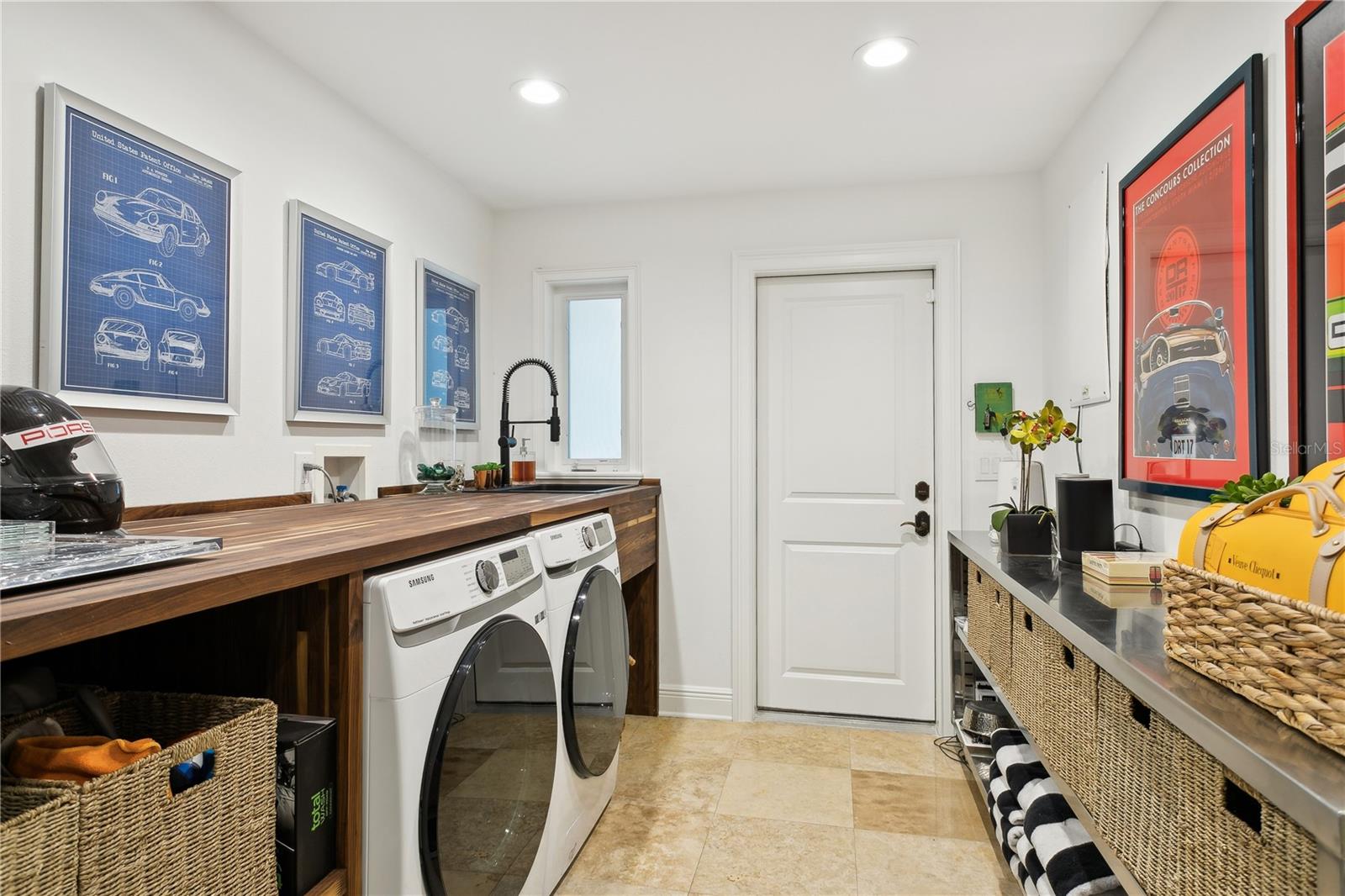 Image 27 of 55 For 145 Bay Point Drive Ne