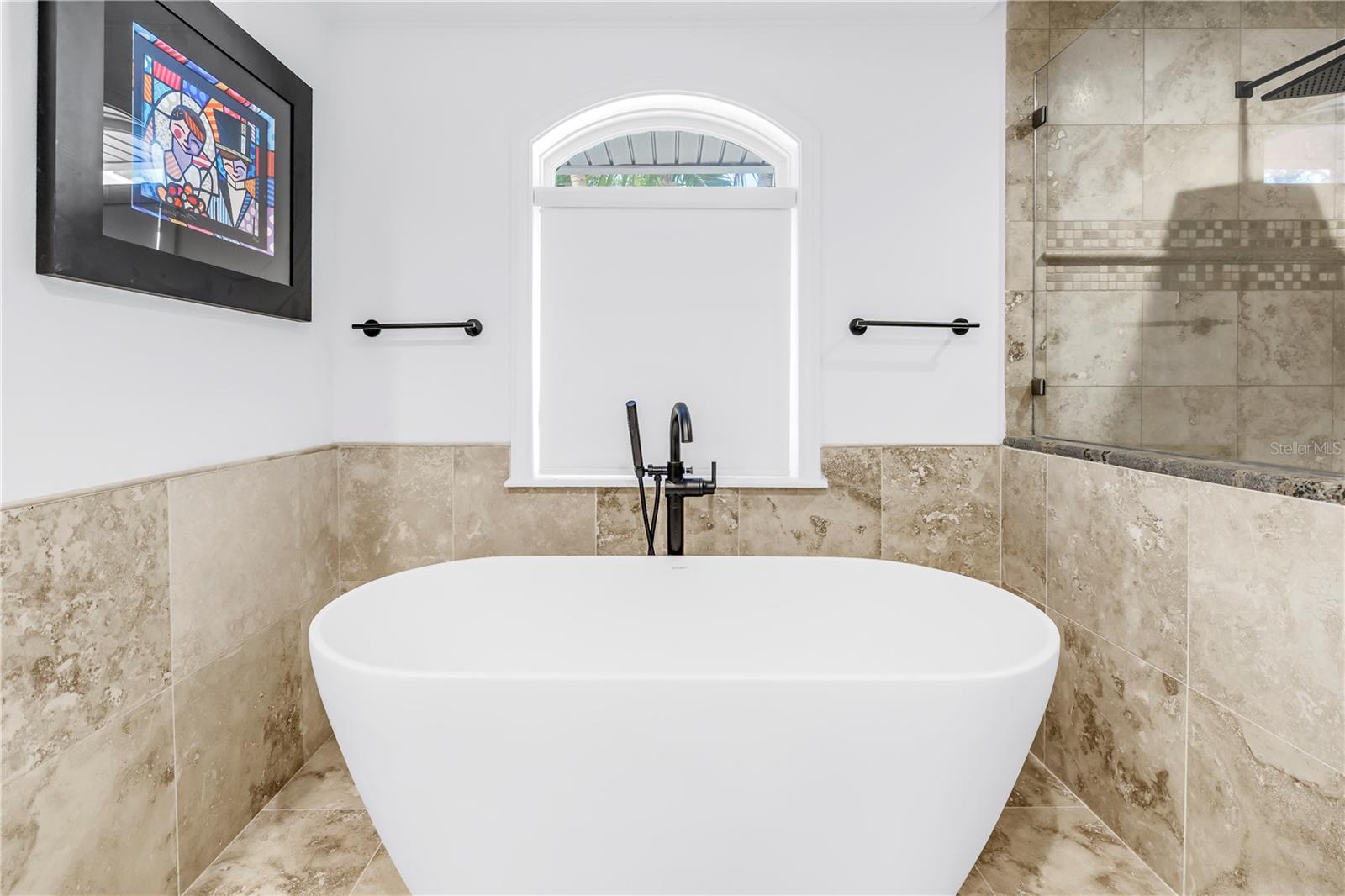 Image 31 of 55 For 145 Bay Point Drive Ne