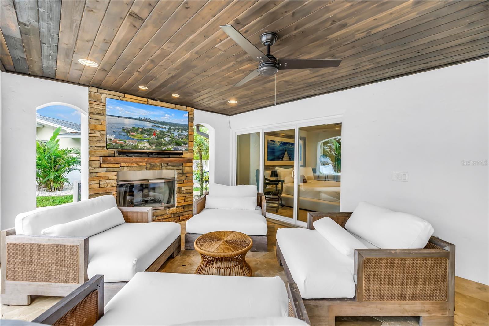 Image 34 of 55 For 145 Bay Point Drive Ne