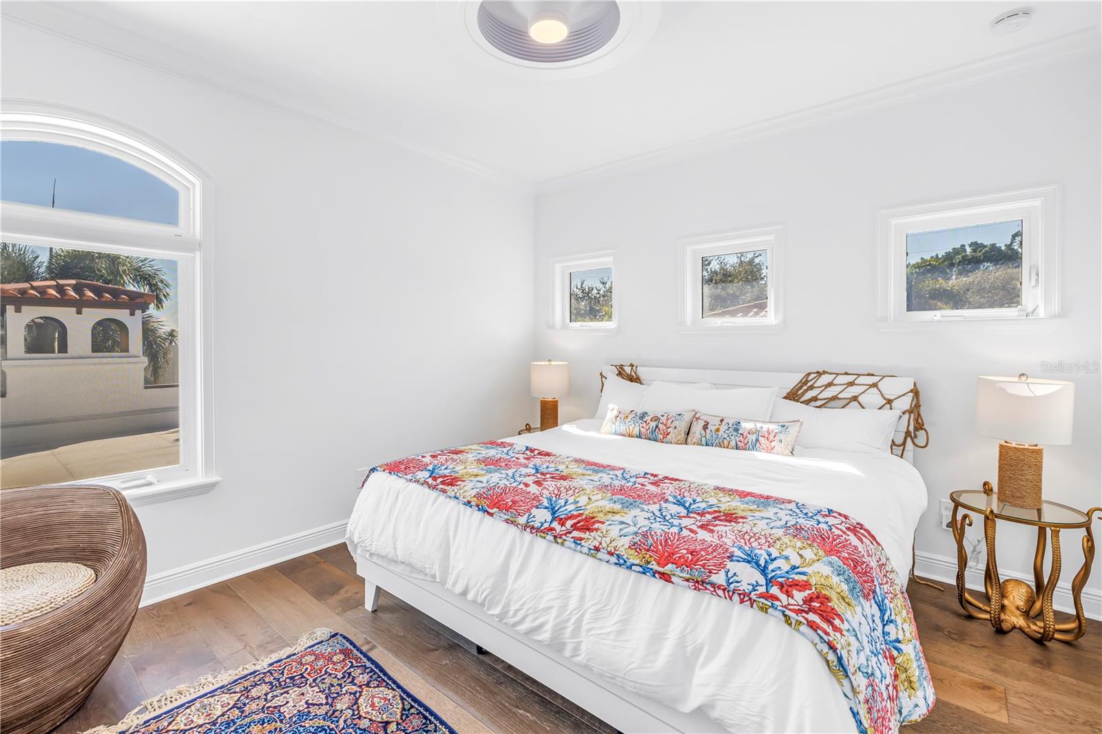 Image 43 of 55 For 145 Bay Point Drive Ne