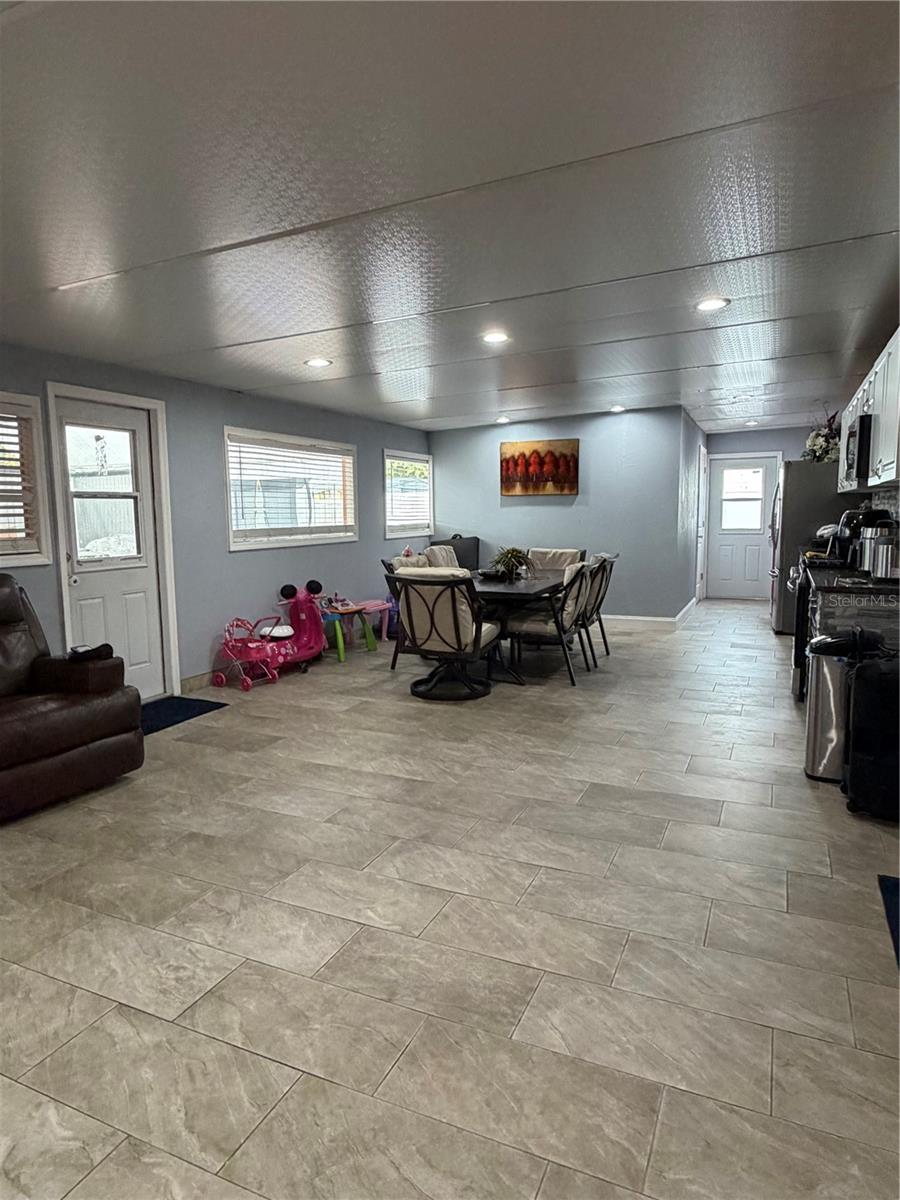 Image 11 of 26 For 4627 Byerle Circle