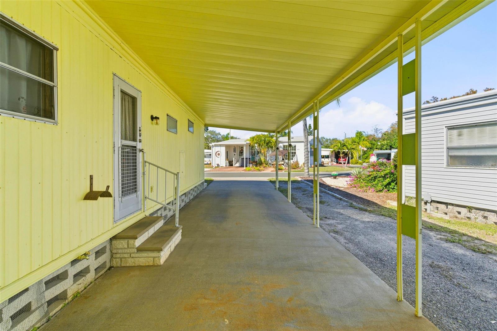 Listing photo id 2 for 39248 Us Highway 19 N 157