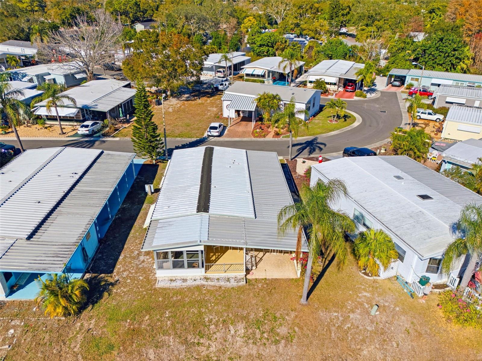 Listing photo id 48 for 39248 Us Highway 19 N 157