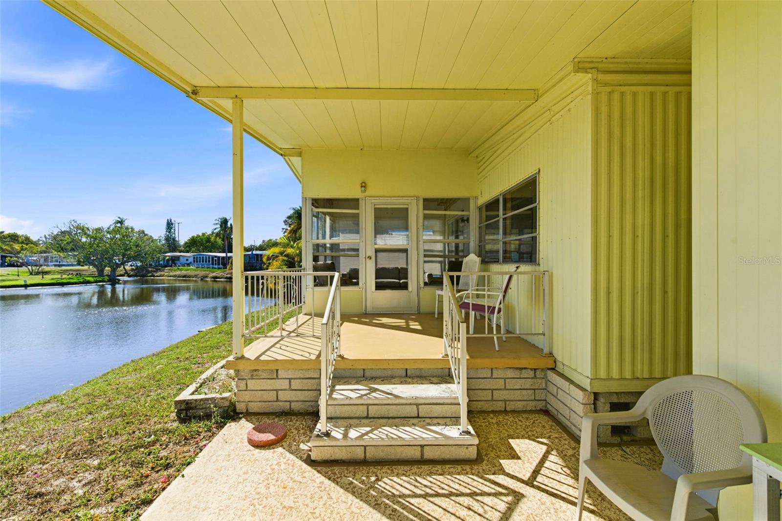 Listing photo id 5 for 39248 Us Highway 19 N 157