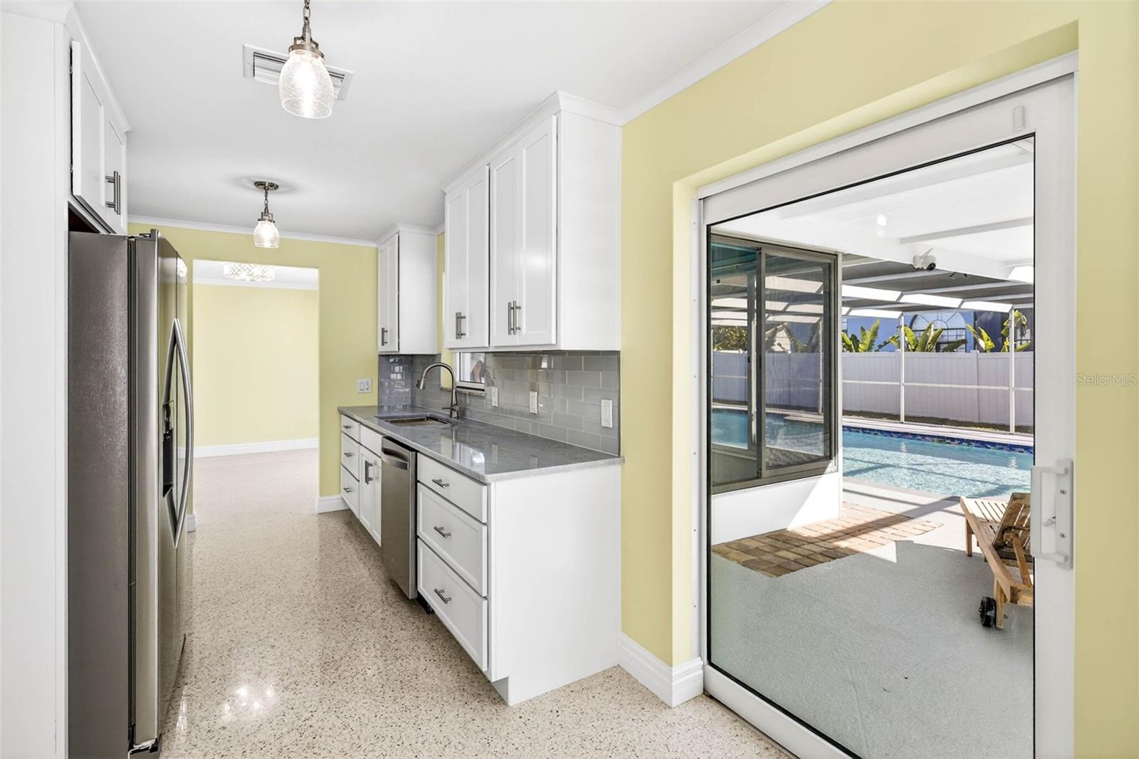 Image 11 of 37 For 4388 50th Place S