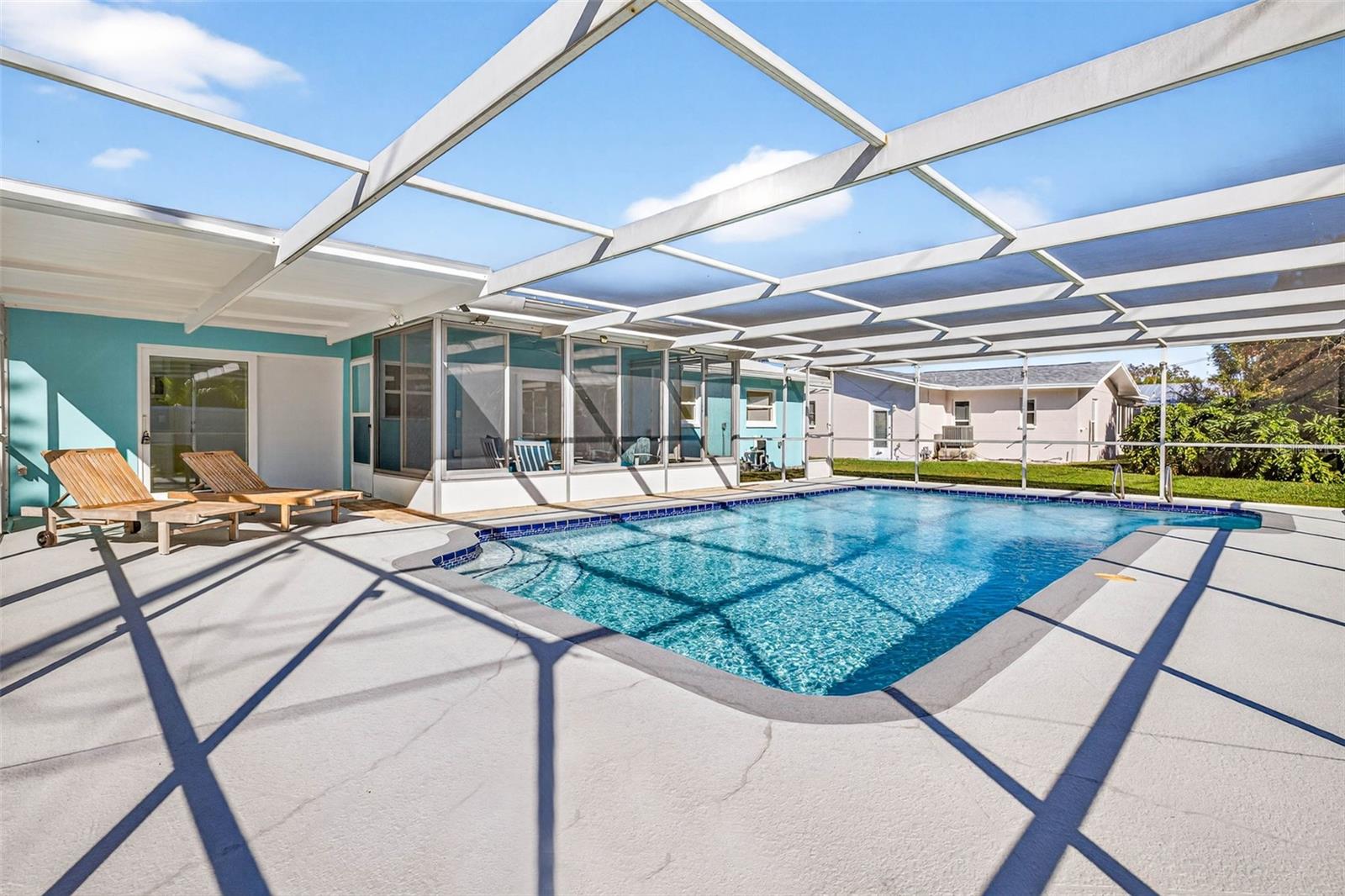 Image 15 of 37 For 4388 50th Place S