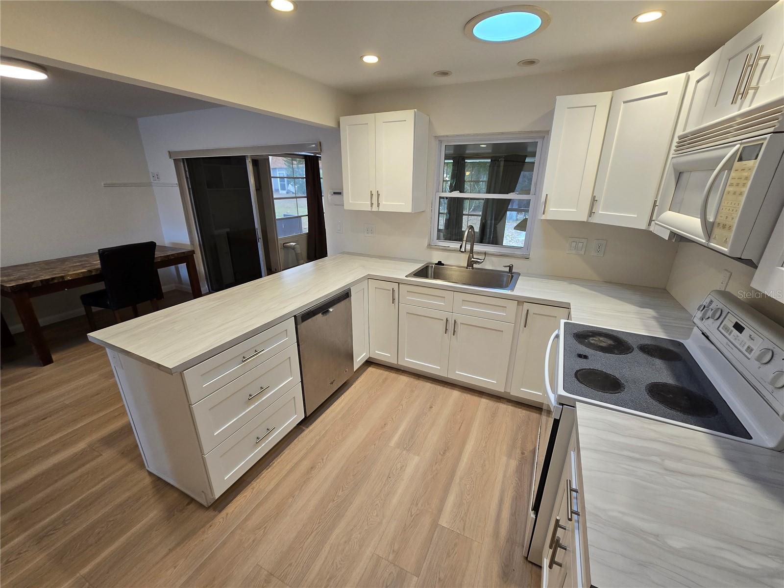 Image 3 of 58 For 9994 83rd Street