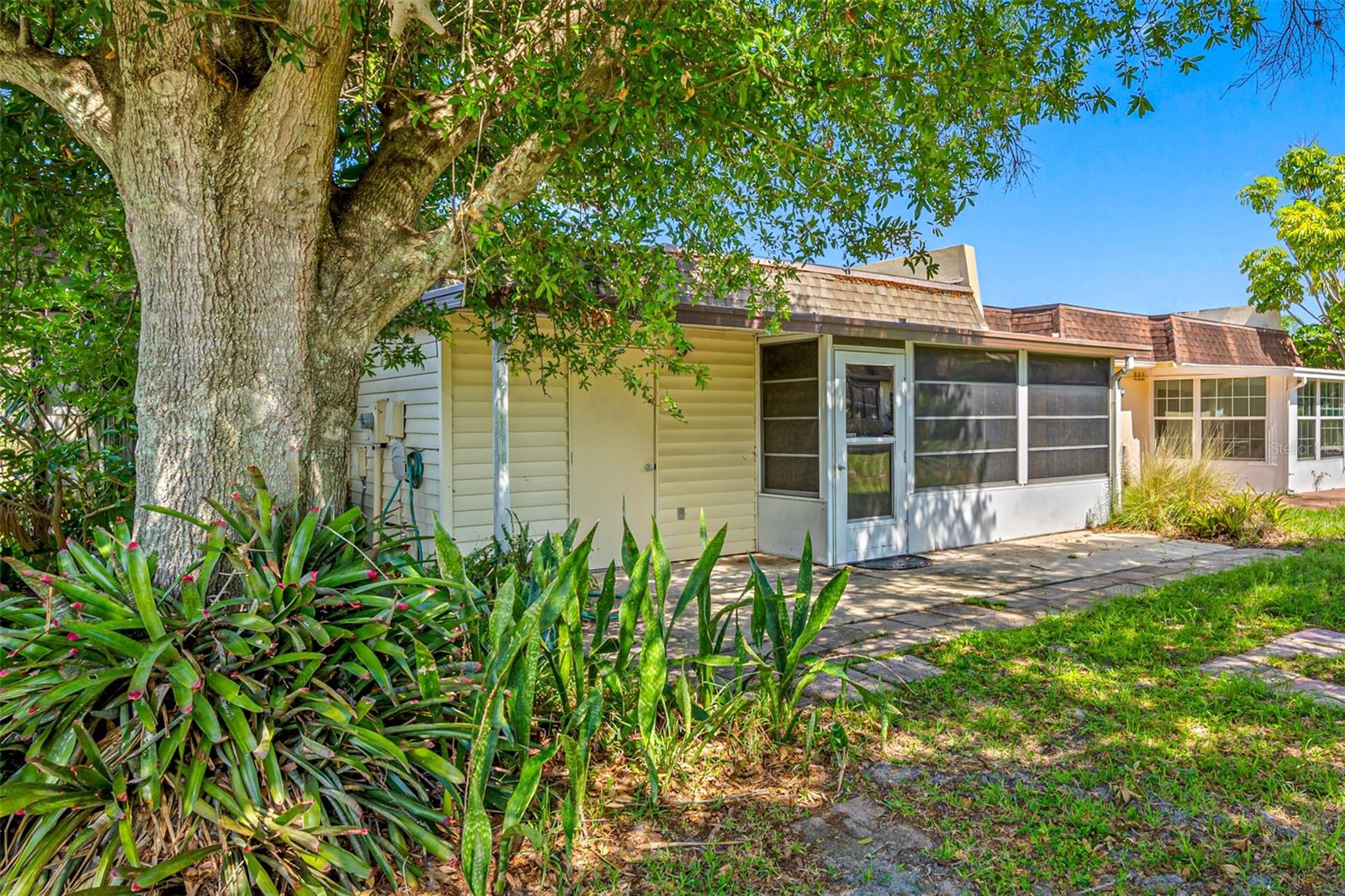 Image 31 of 58 For 9994 83rd Street