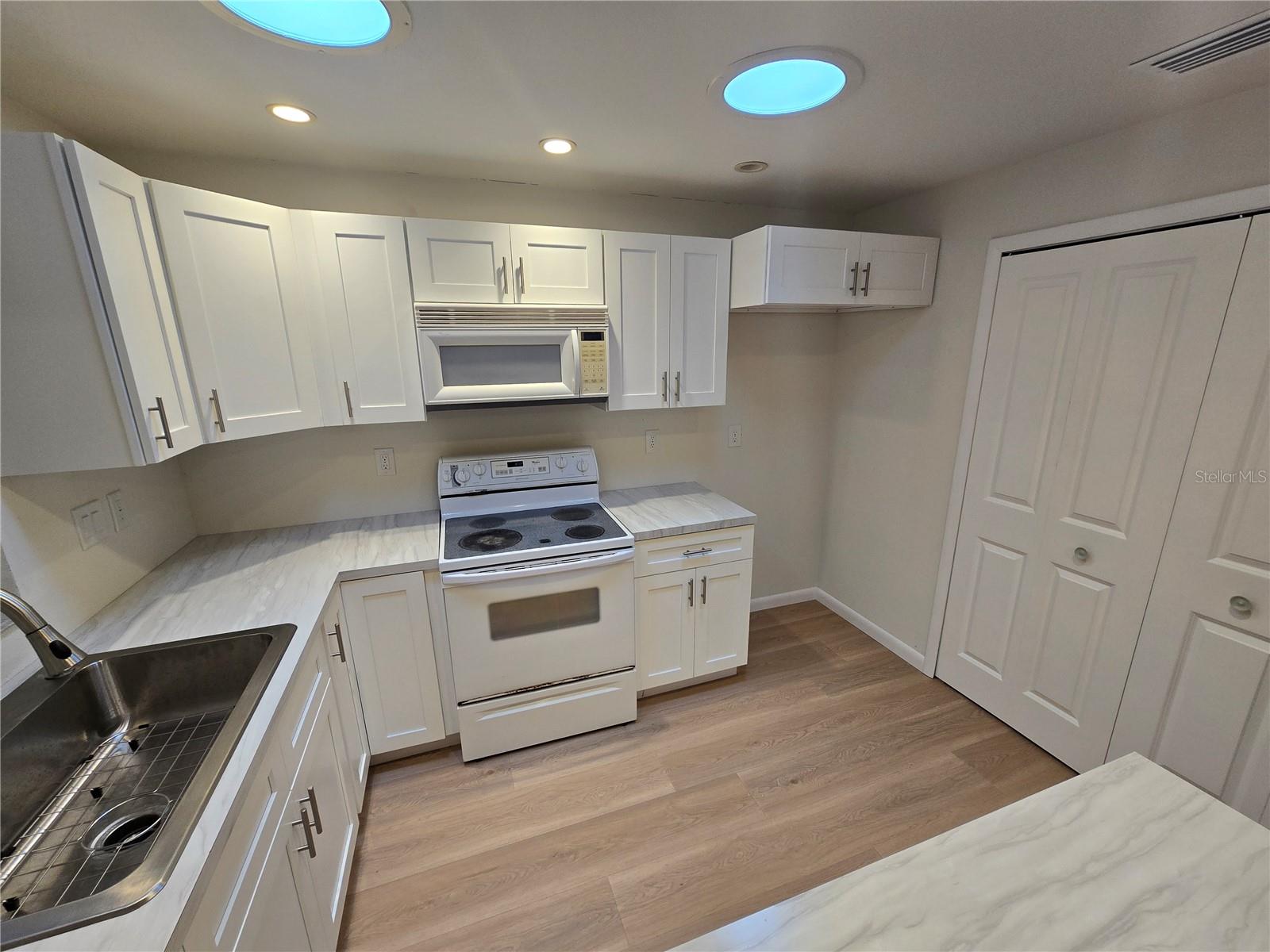 Image 4 of 58 For 9994 83rd Street