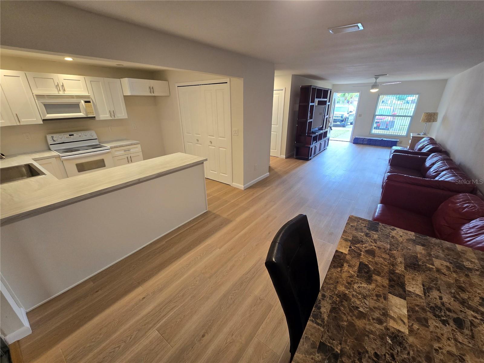 Image 6 of 58 For 9994 83rd Street