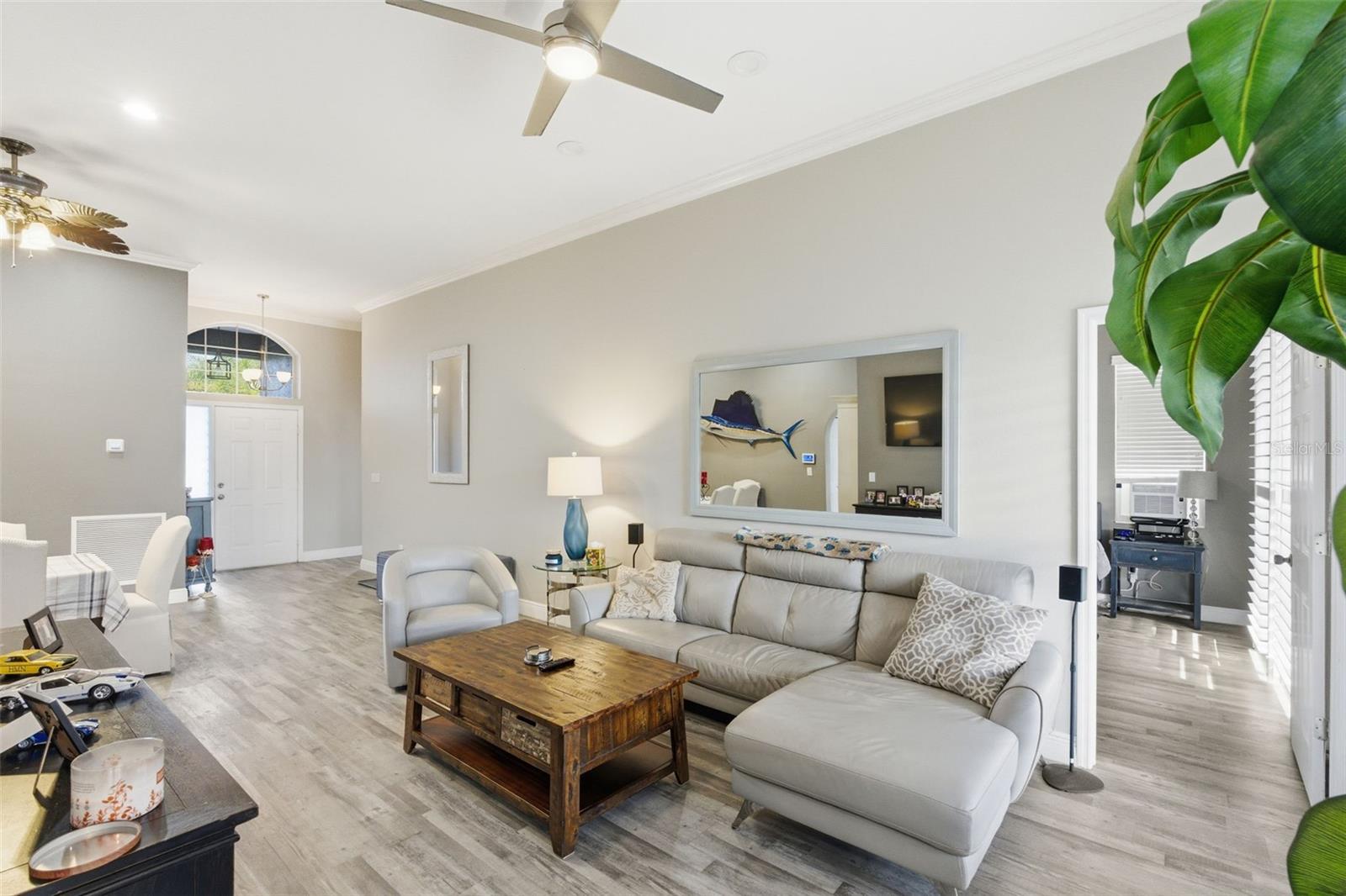 Image 11 of 48 For 391 Wood Bridge Avenue