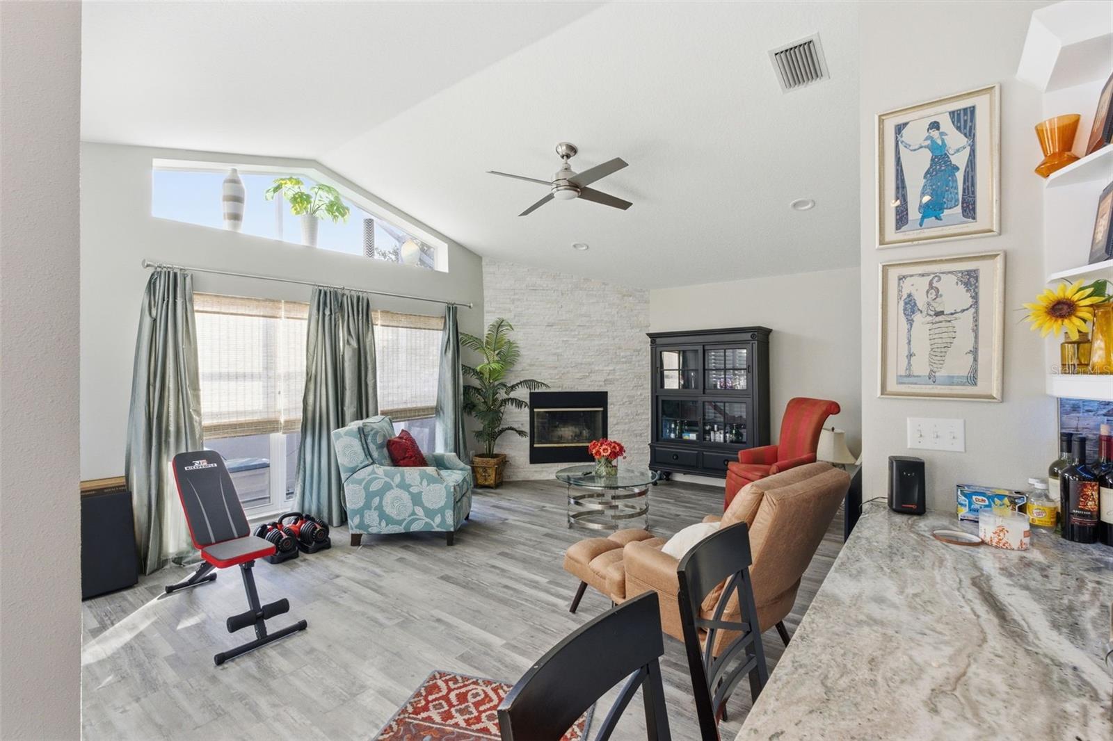 Image 13 of 48 For 391 Wood Bridge Avenue