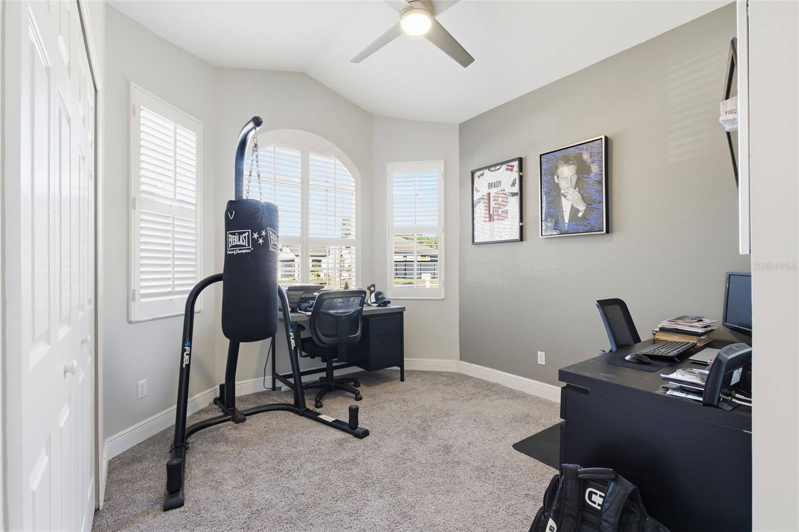 Image 23 of 48 For 391 Wood Bridge Avenue