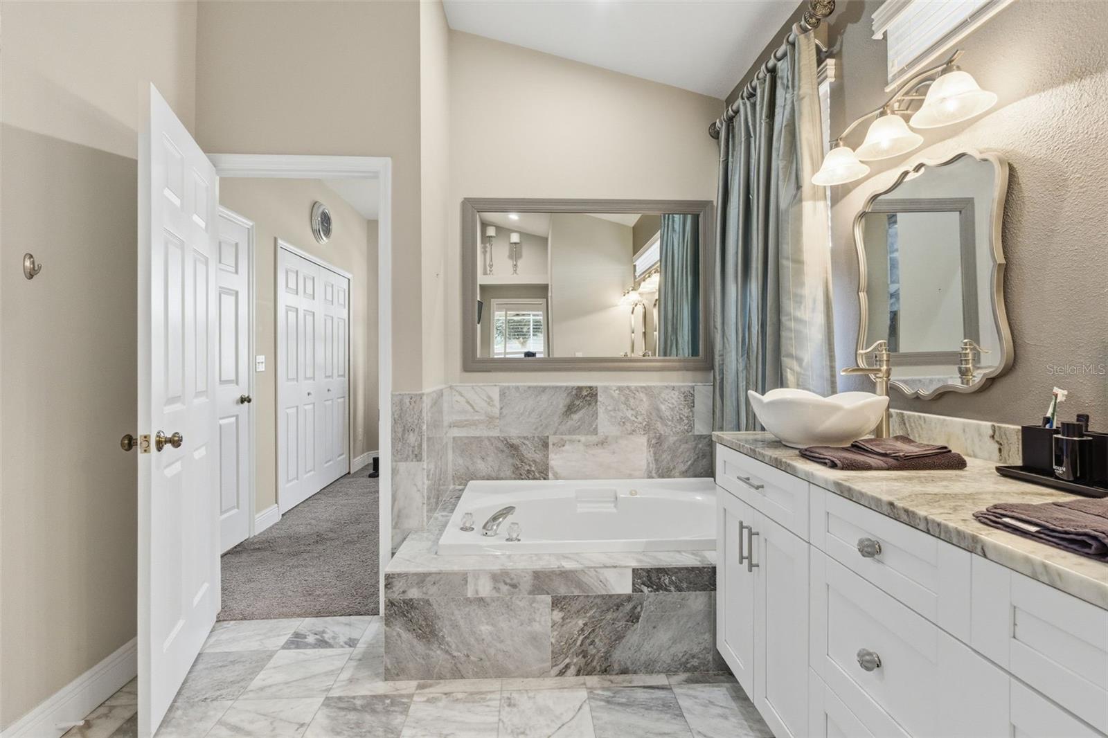 Image 28 of 48 For 391 Wood Bridge Avenue