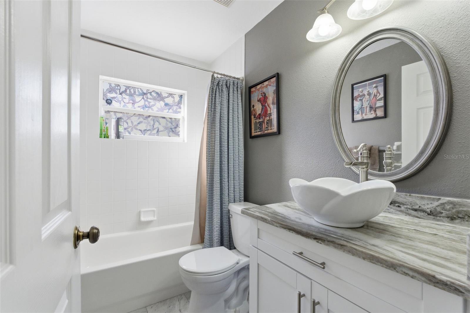 Image 33 of 48 For 391 Wood Bridge Avenue