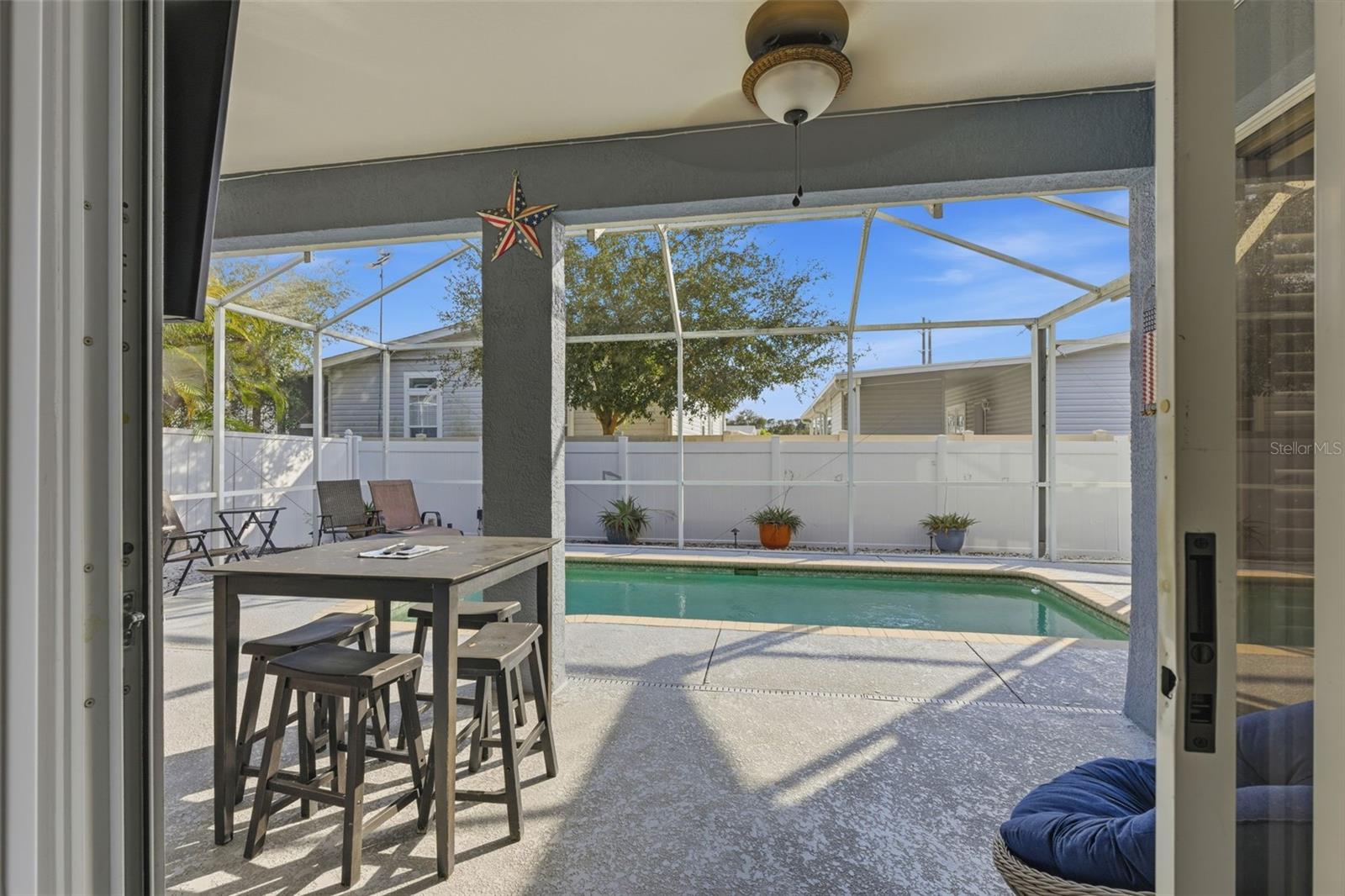 Image 37 of 48 For 391 Wood Bridge Avenue