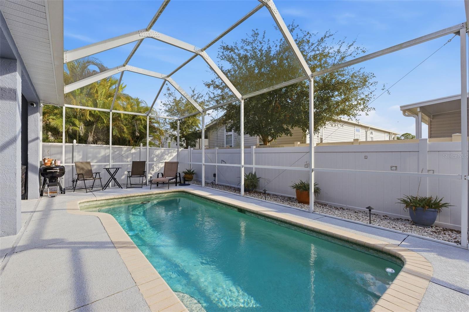 Image 44 of 48 For 391 Wood Bridge Avenue