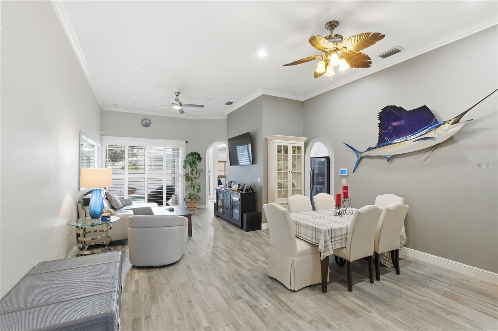 Image 8 of 48 For 391 Wood Bridge Avenue