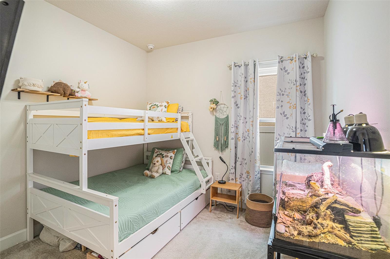 Image 16 of 25 For 19056 Heavenside Court