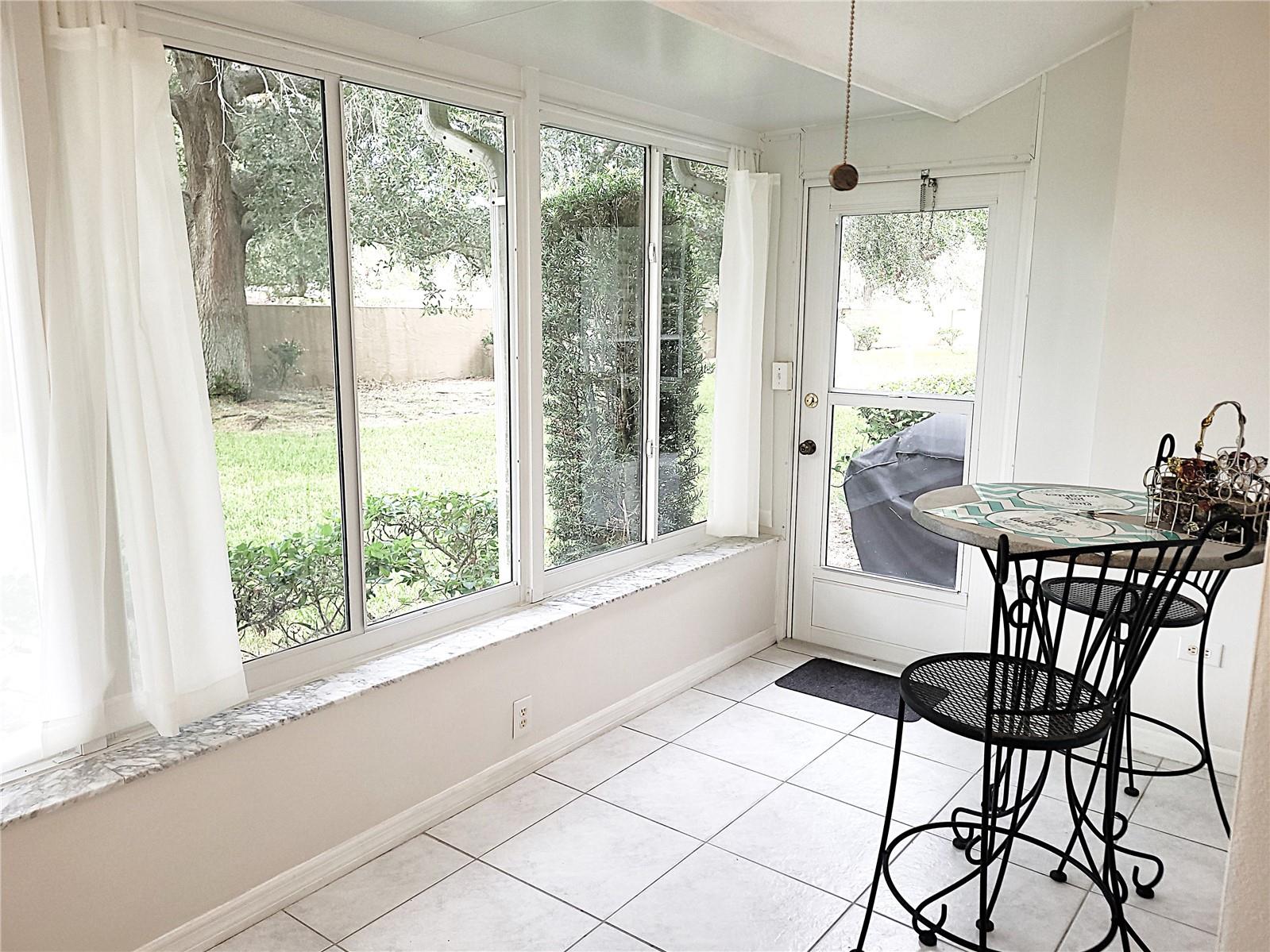 Image 20 of 60 For 2905 Featherstone Drive