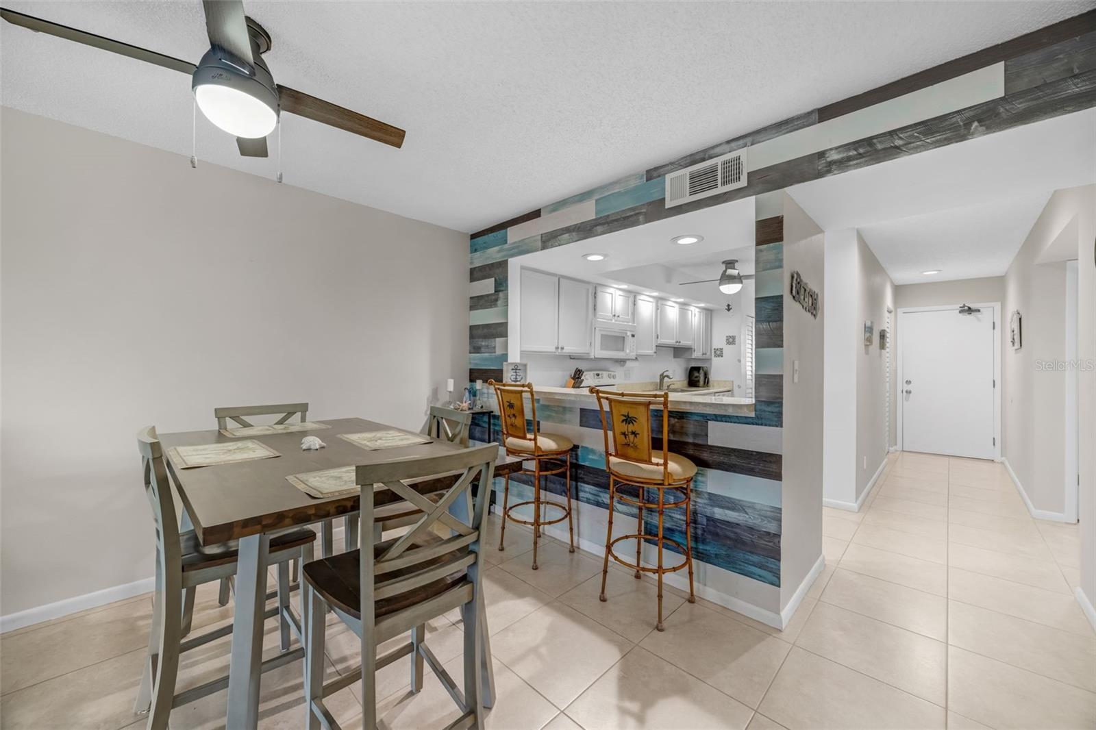 Image 13 of 47 For 803 Bahia Del Sol Drive B