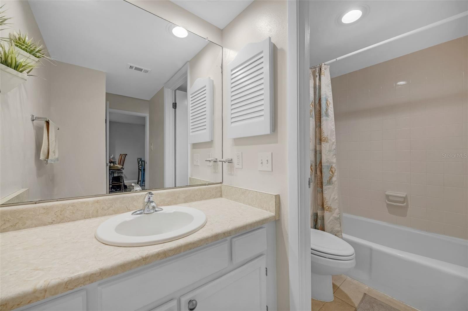 Image 21 of 47 For 803 Bahia Del Sol Drive B